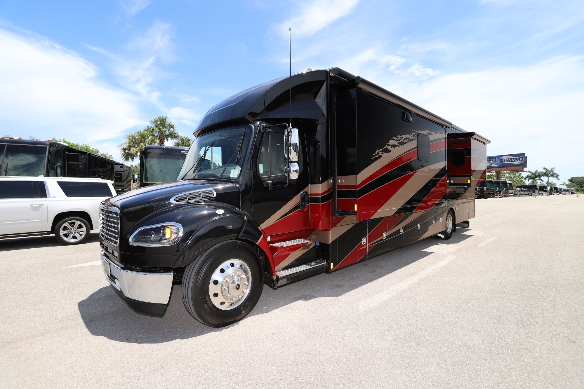 New 2021 Renegade Rv Verona Le 40LRB Super C  For Sale