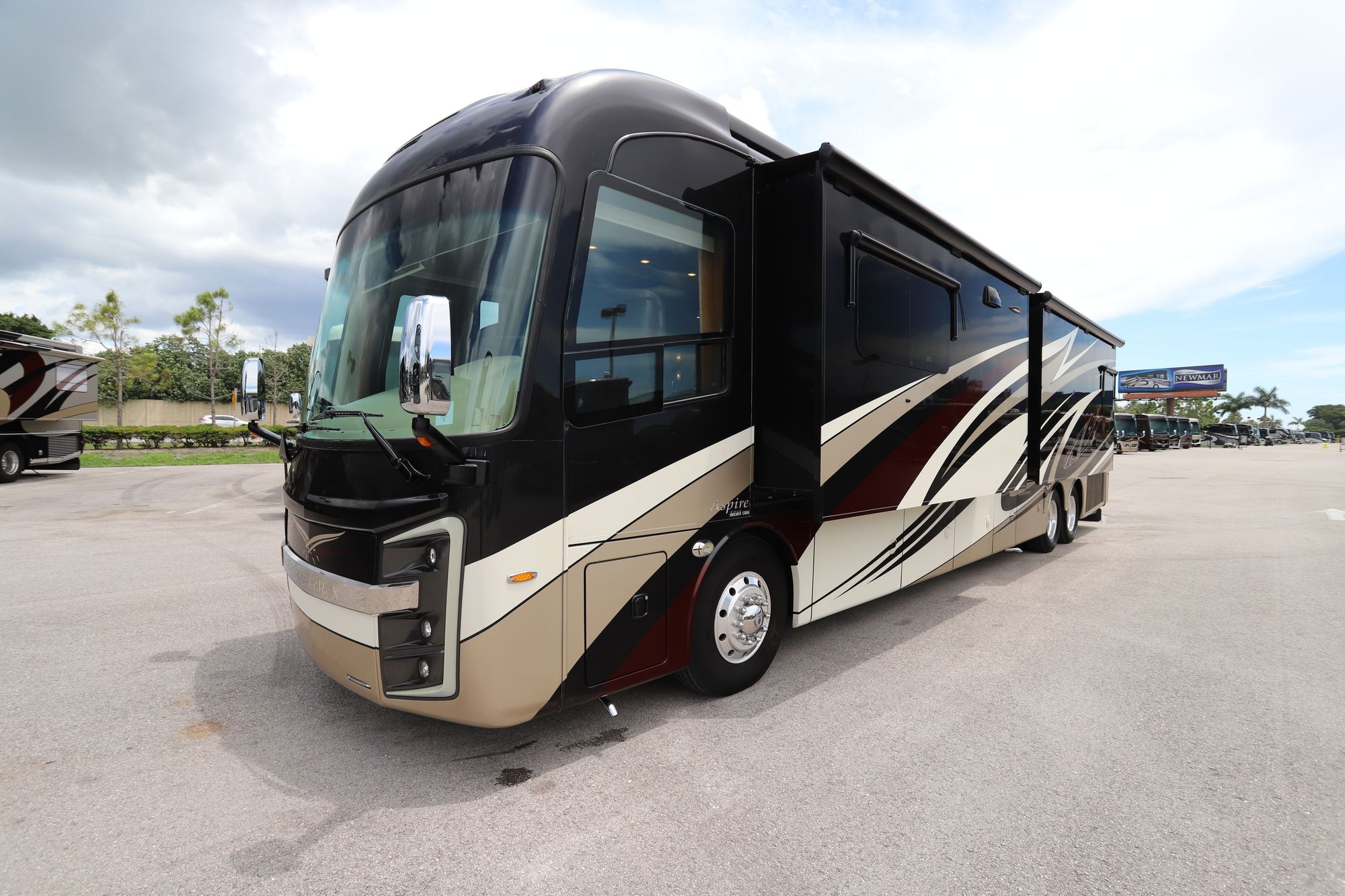 Used 2017 Entegra Aspire 44R Class A  For Sale