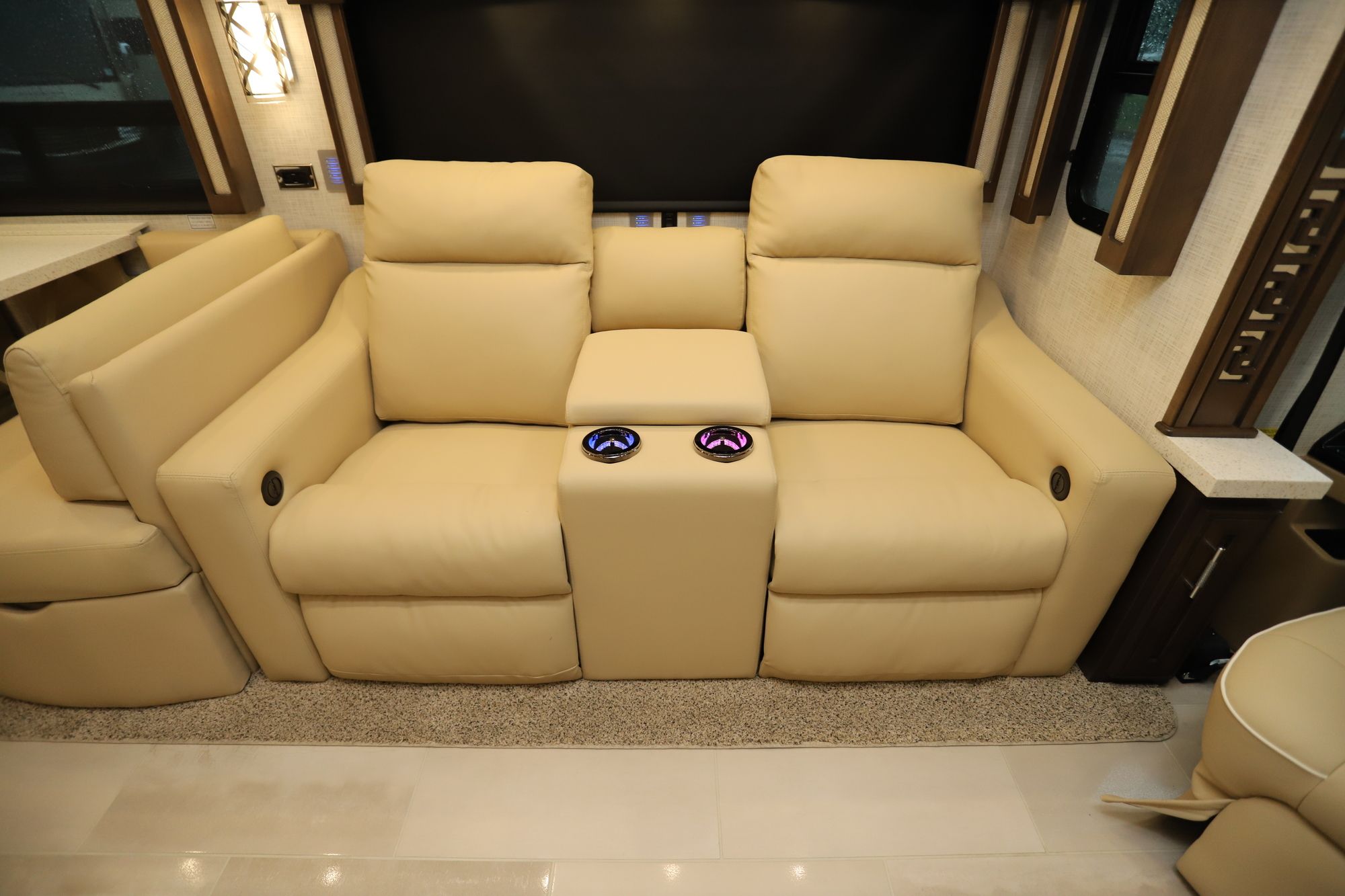 New 2021 Newmar Ventana 3717 Class A  For Sale