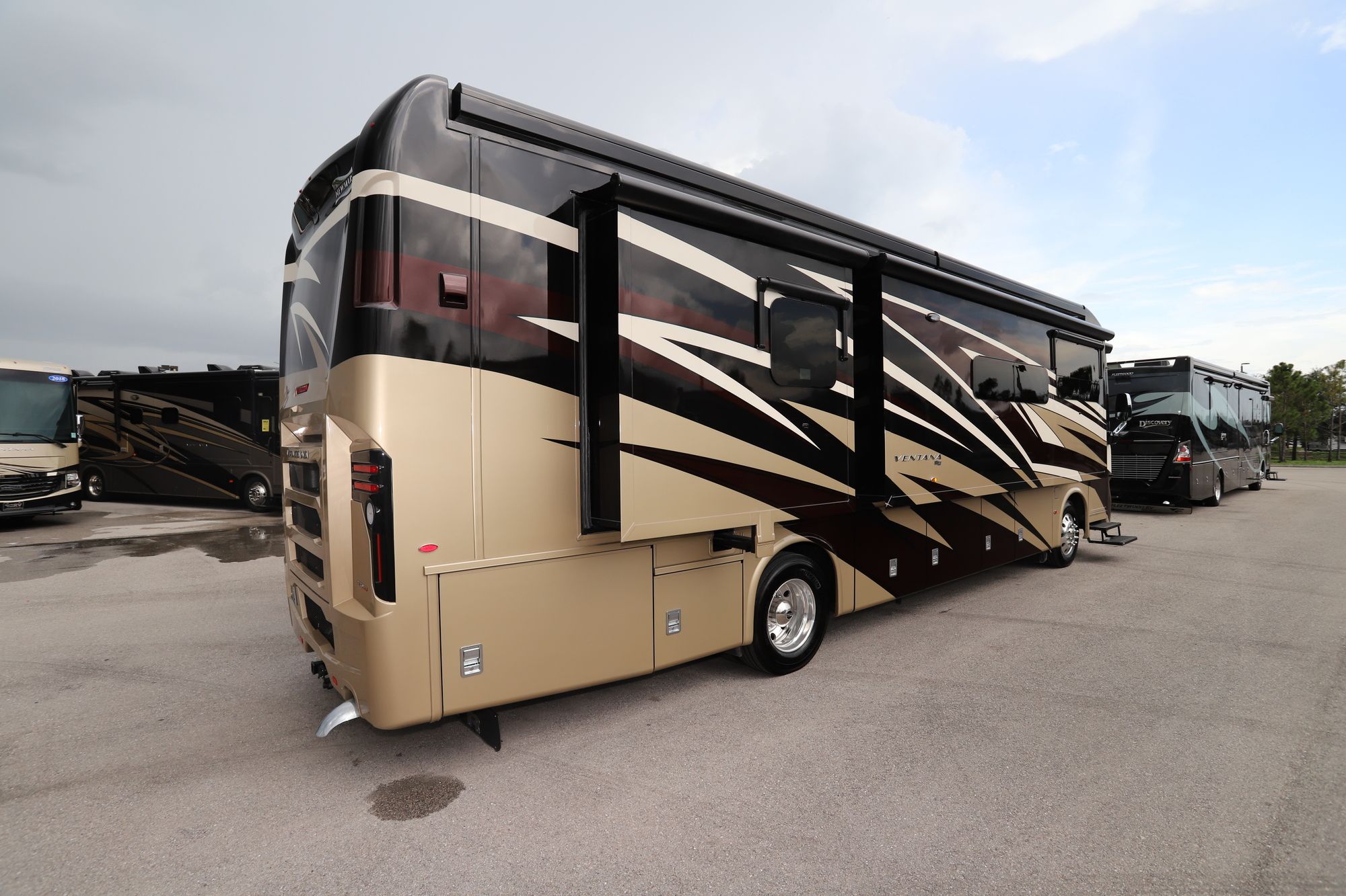 New 2021 Newmar Ventana 3717 Class A  For Sale