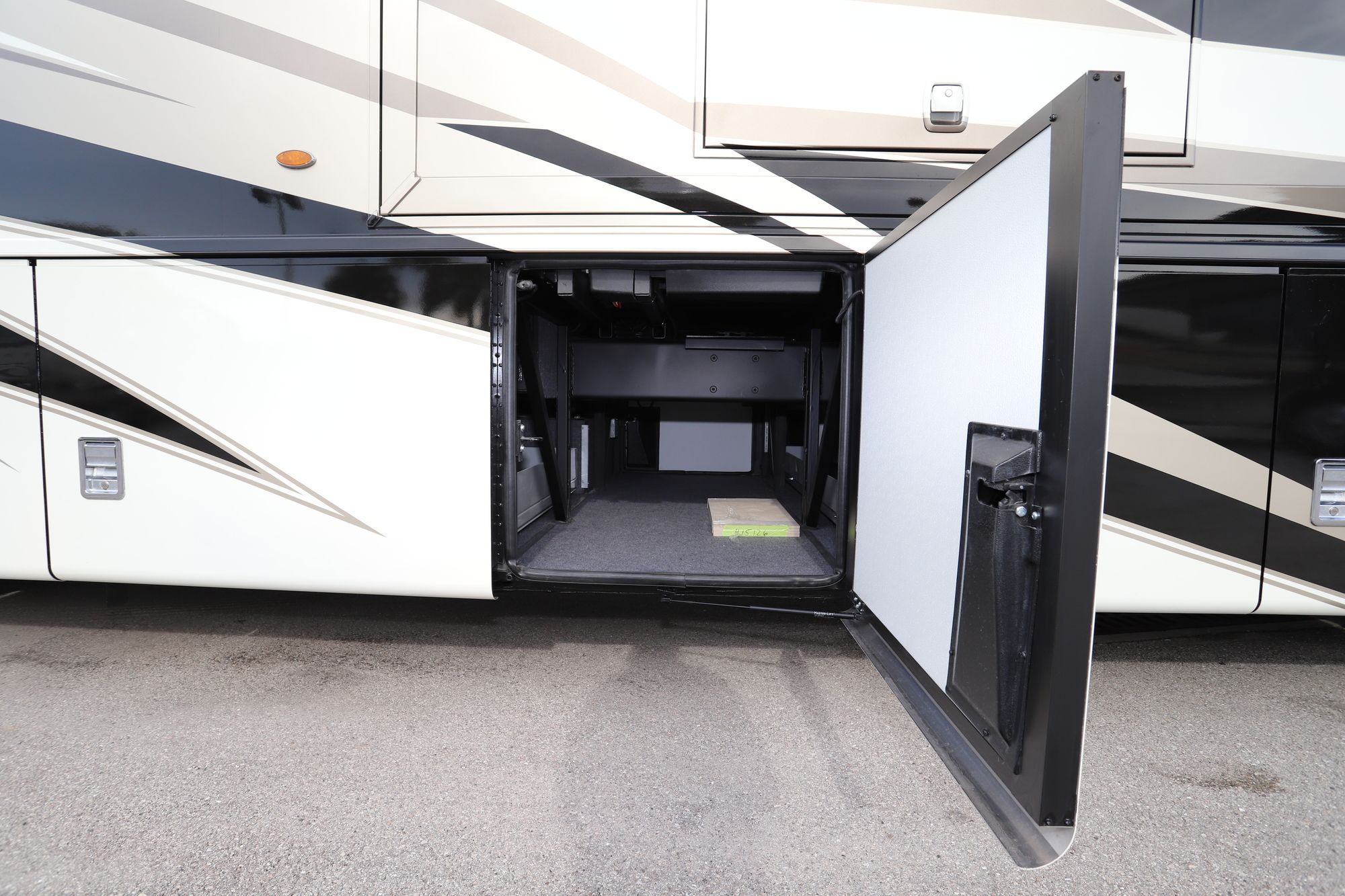 New 2021 Newmar Ventana 4369 Class A  For Sale