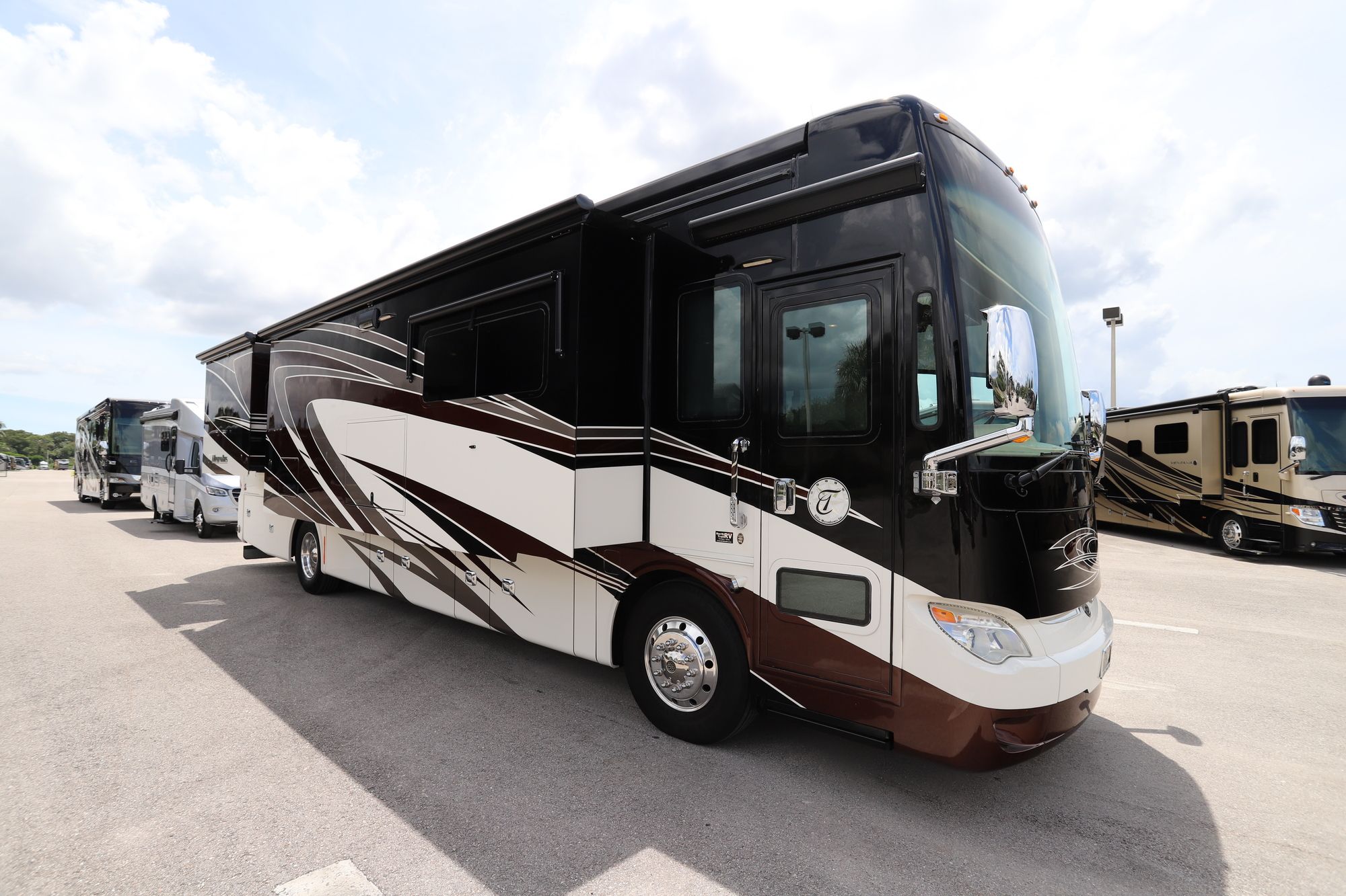 Used 2015 Tiffin Motor Homes Allegro Bus 37AP Class A  For Sale