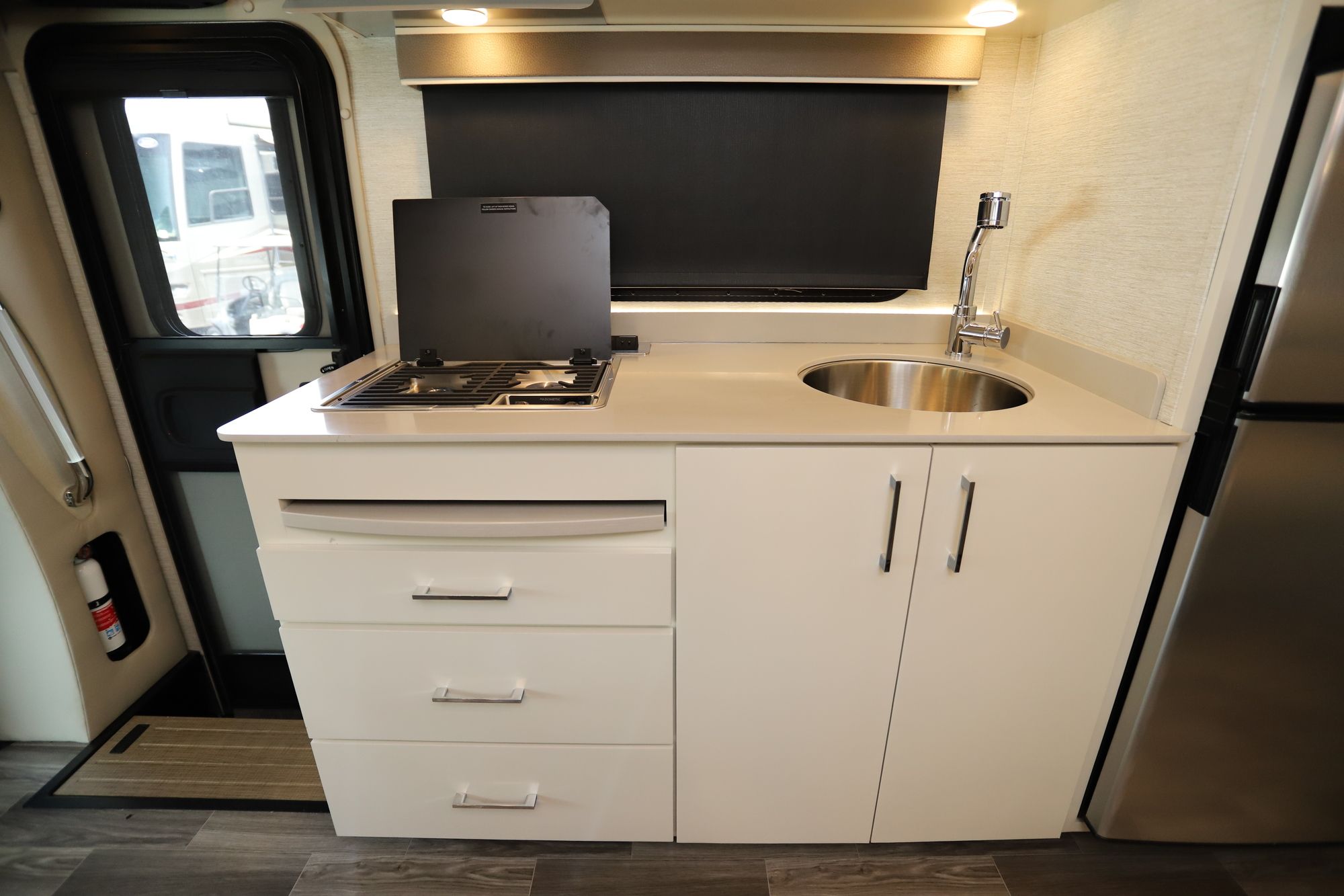 New 2021 Tiffin Motor Homes Wayfarer 25RW Class C  For Sale