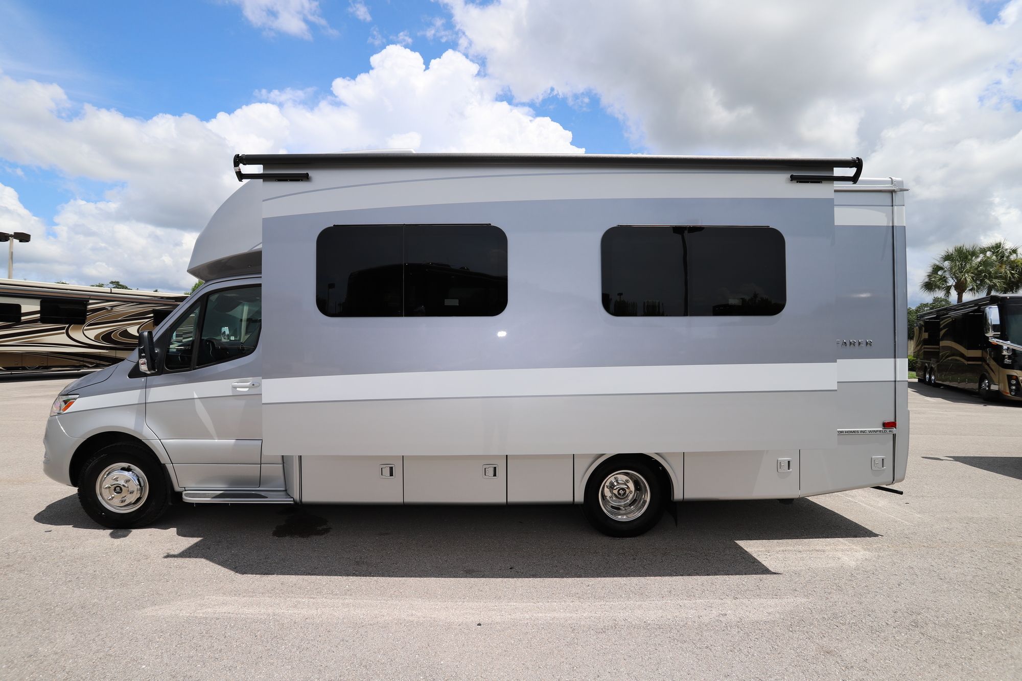 New 2021 Tiffin Motor Homes Wayfarer 25RW Class C  For Sale