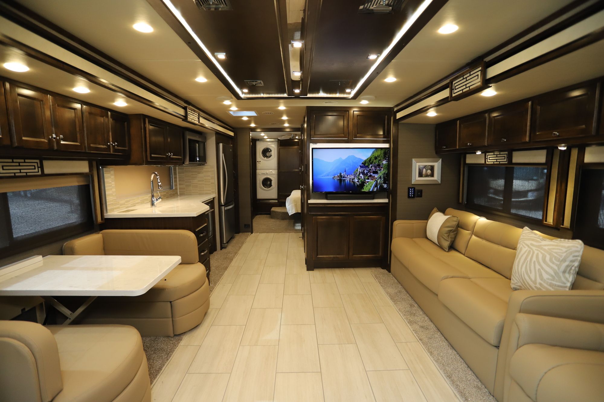 New 2021 Tiffin Motor Homes Allegro Red 33AA Class A  For Sale