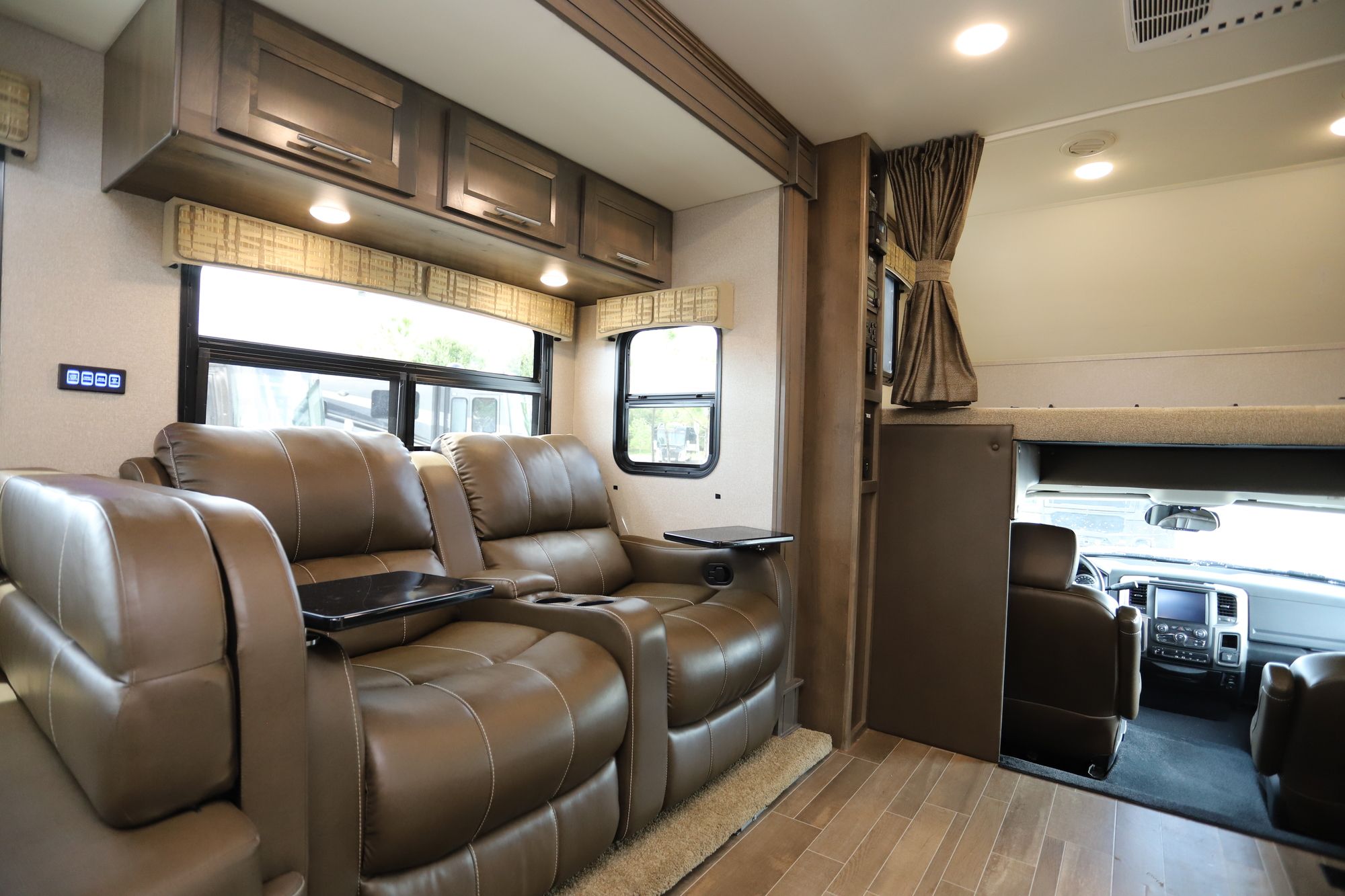 Used 2019 Dynamax Isata 5 36DSD 4X4 Class C  For Sale