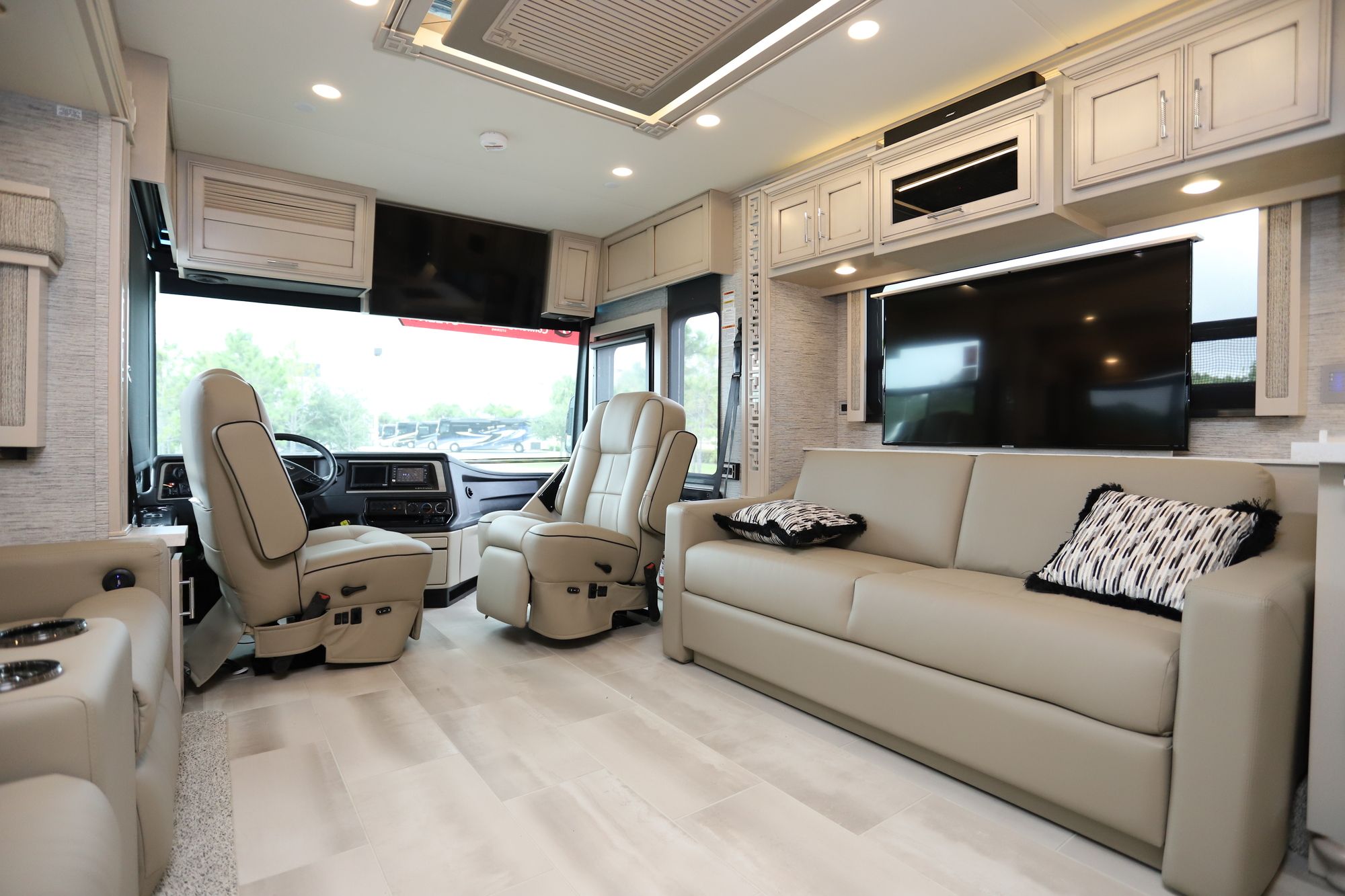 New 2021 Newmar Ventana 4369 Class A  For Sale