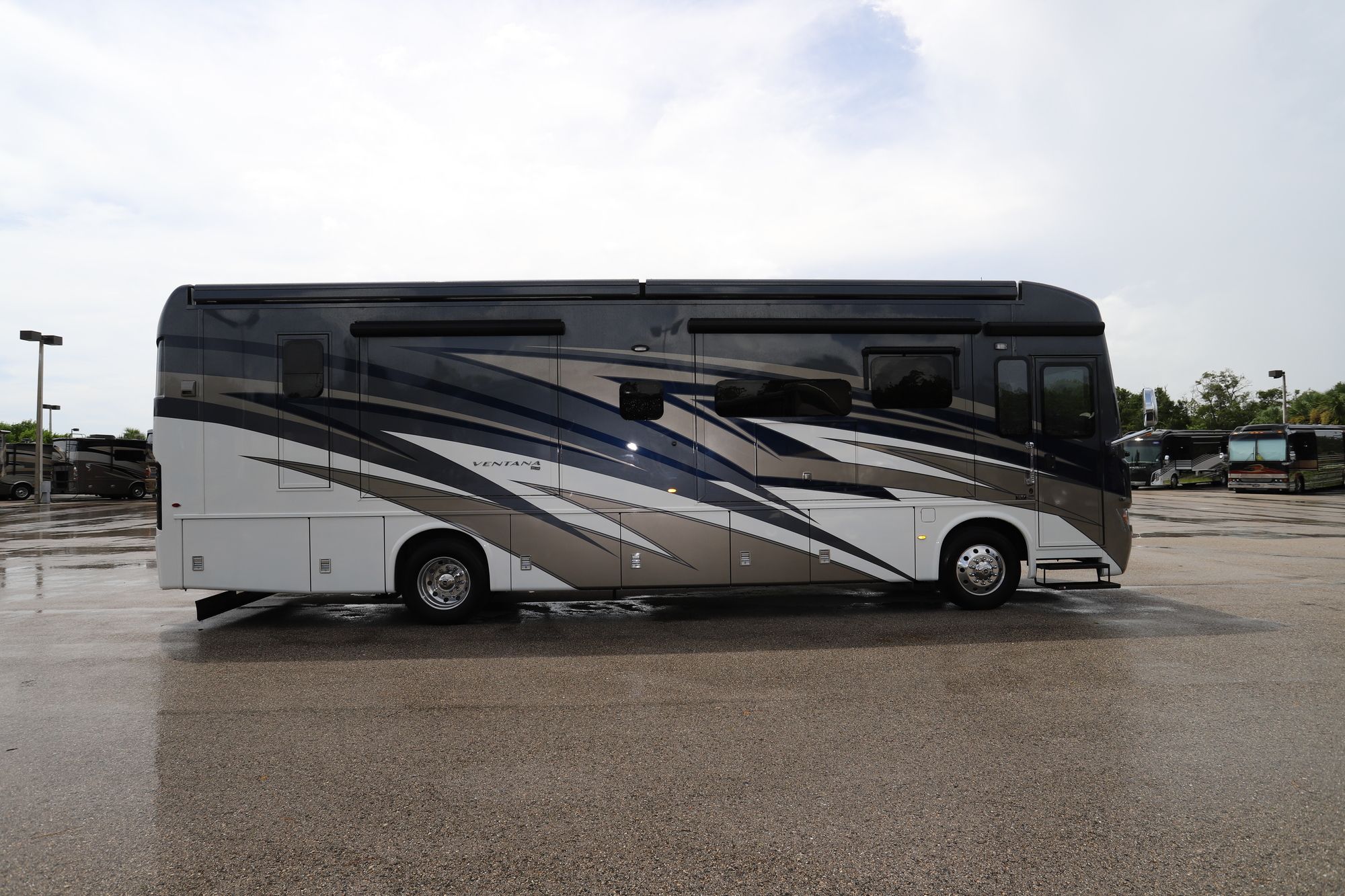 New 2021 Newmar Ventana 3709 Class A  For Sale