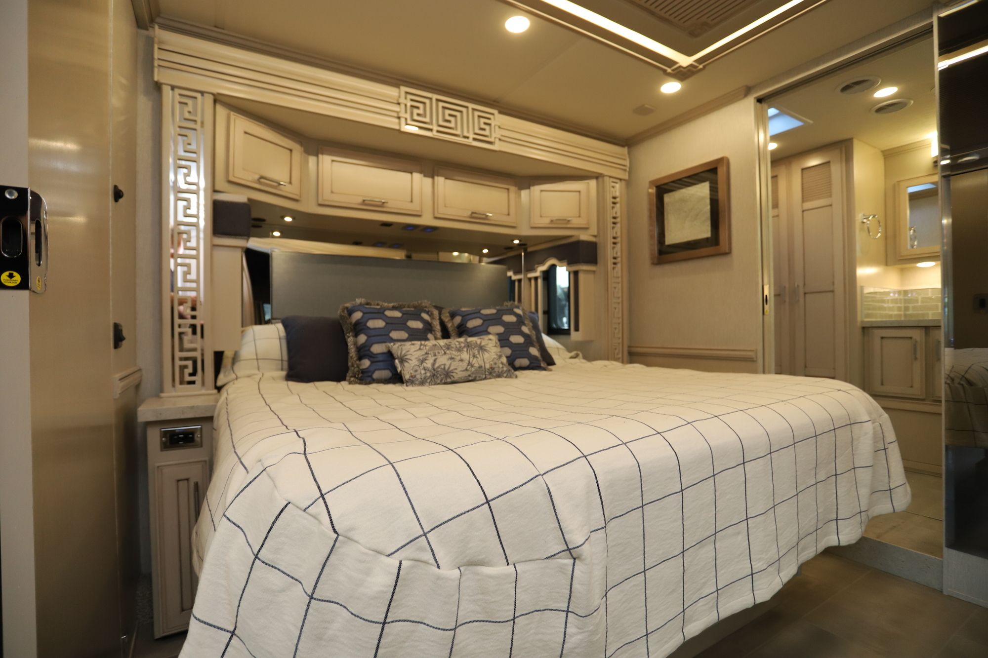 New 2021 Newmar Ventana 3709 Class A  For Sale