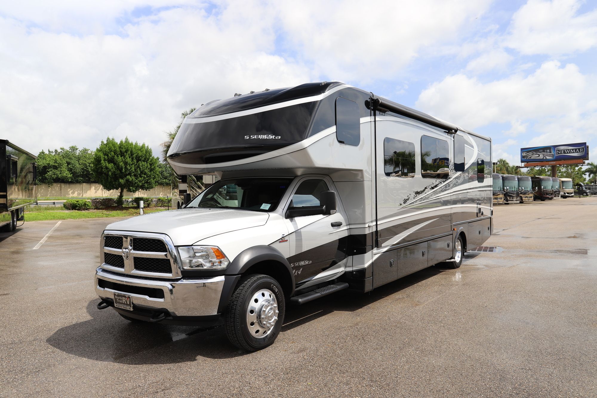 Used 2019 Dynamax Isata 5 36DSD 4X4 Class C  For Sale