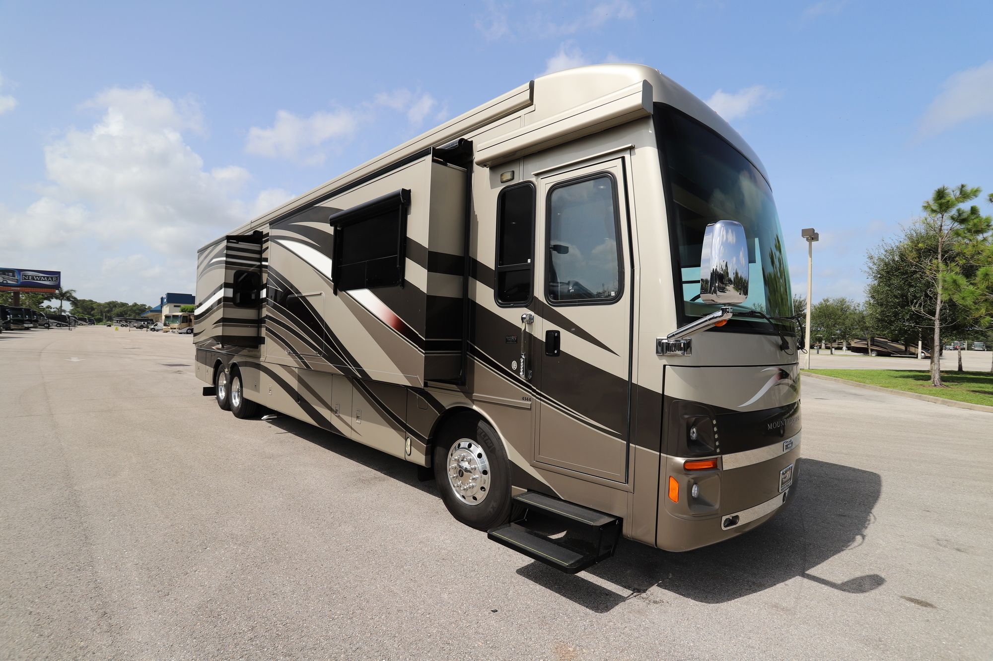 Used 2012 Newmar Mountain Aire 4344 Class A  For Sale