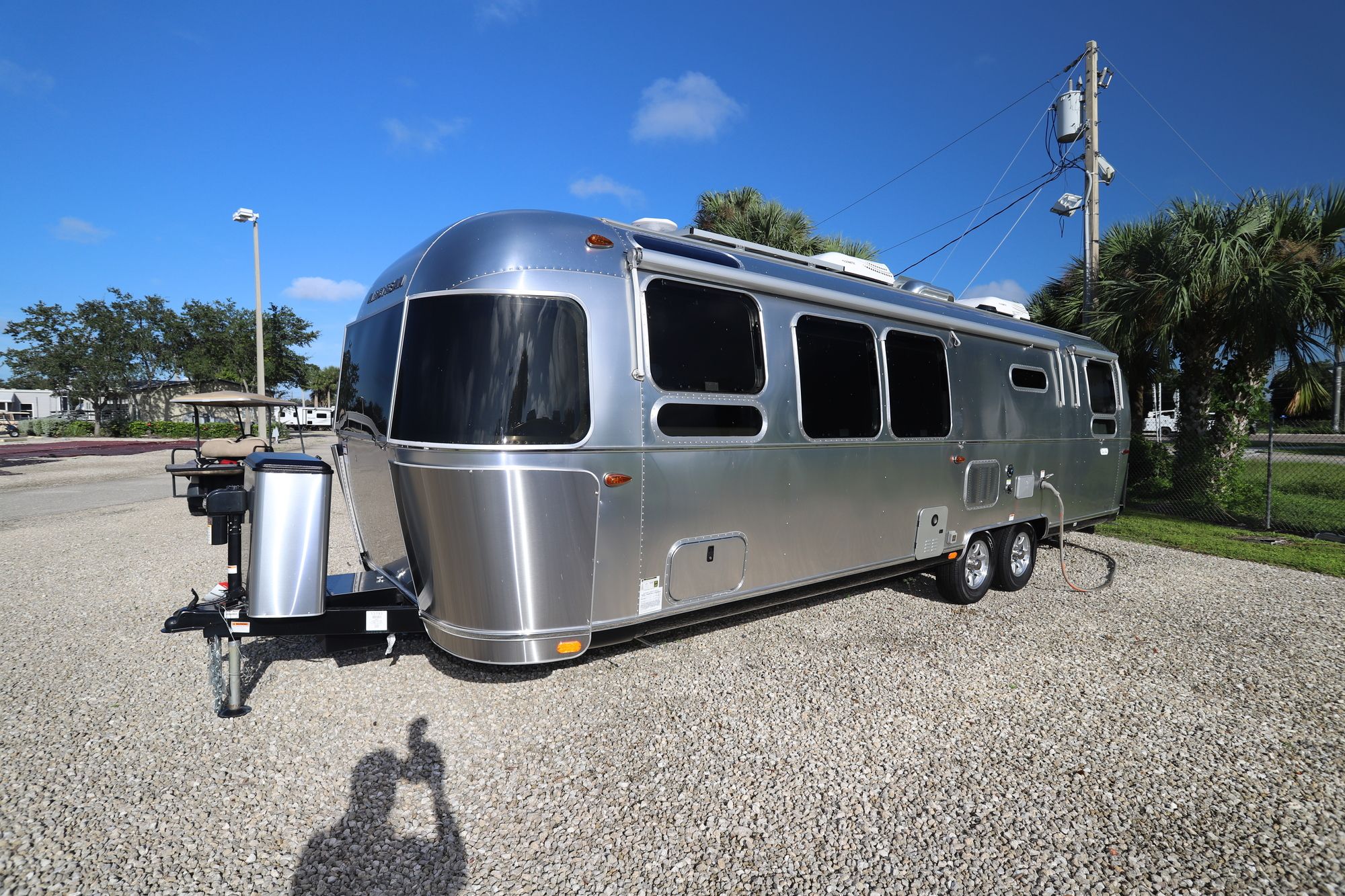 New 2021 Airstream Flying Cloud 30RB Travel Trailer  For Sale