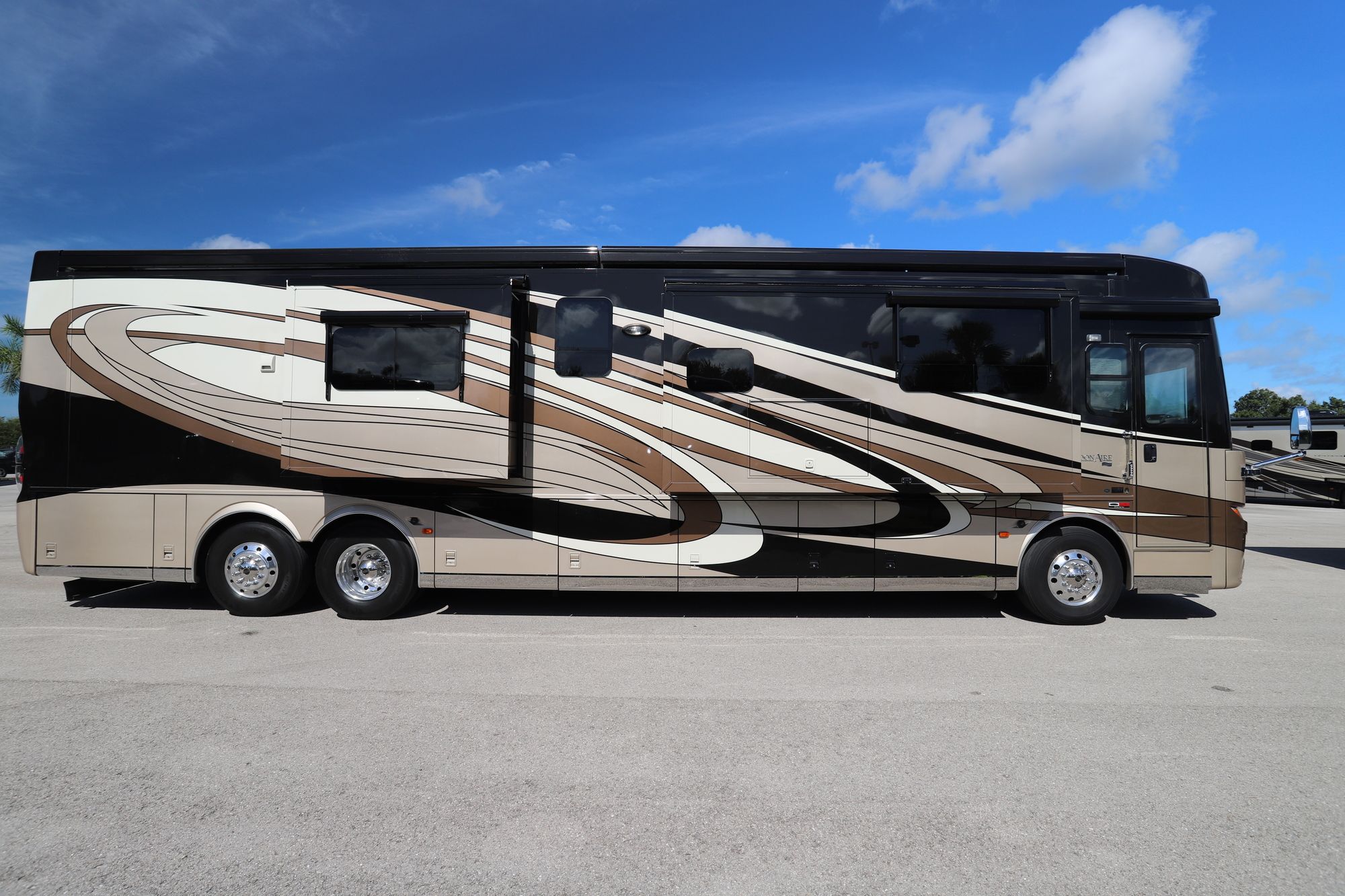 Used 2017 Newmar London Aire 4519 Class A  For Sale