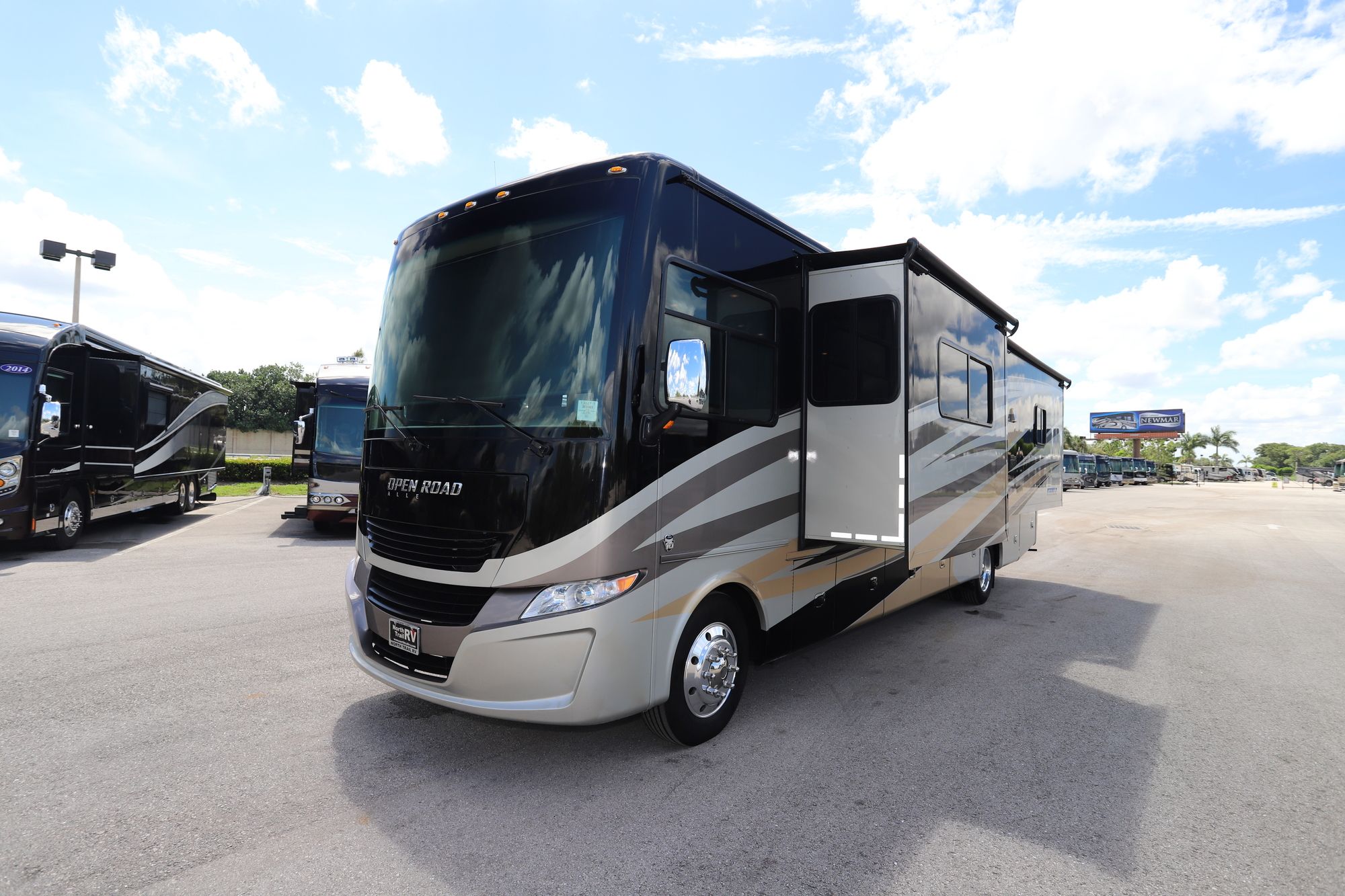 Used 2018 Tiffin Motor Homes Allegro 34PA Class A  For Sale