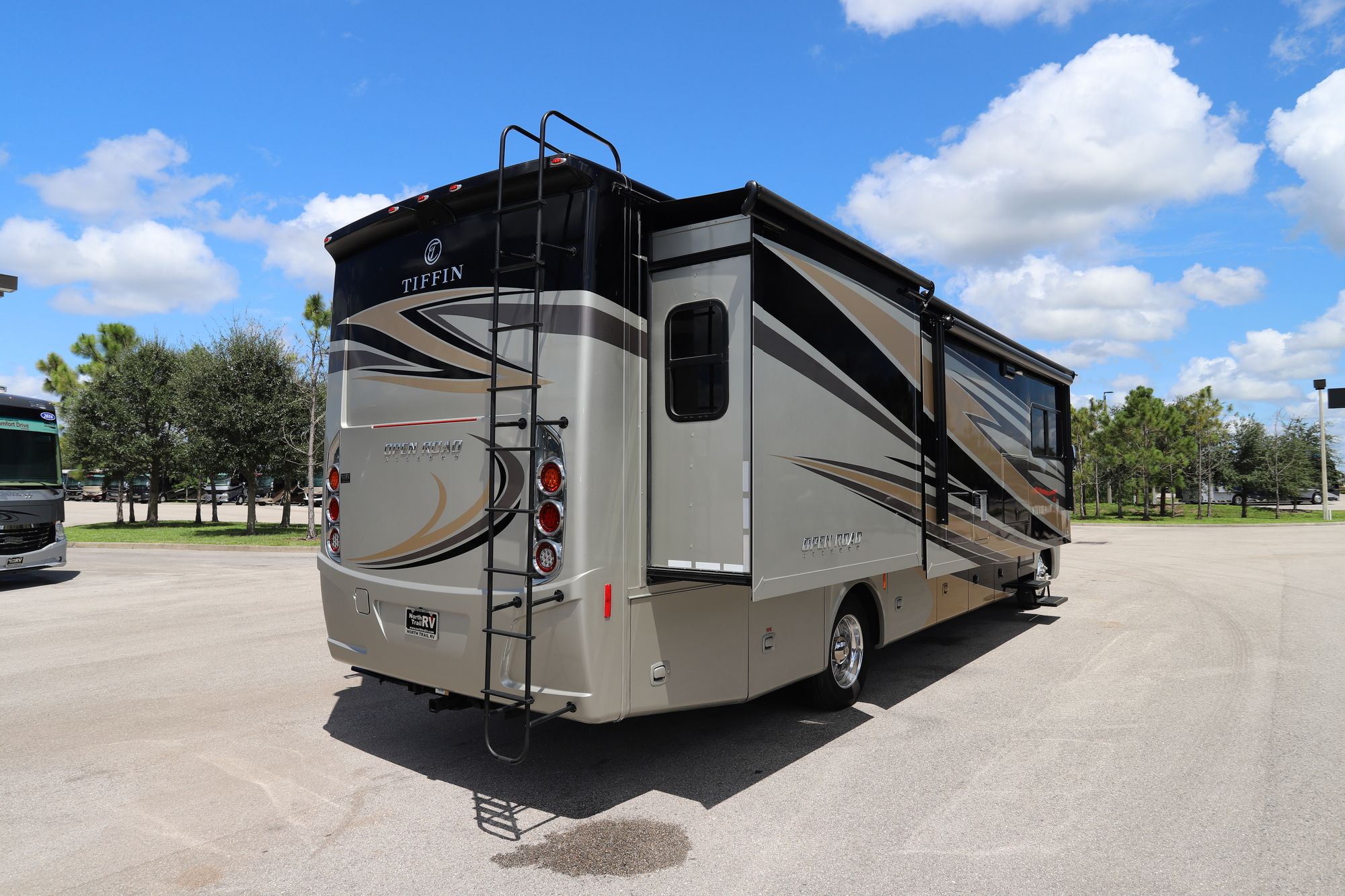 Used 2018 Tiffin Motor Homes Allegro 34PA Class A  For Sale