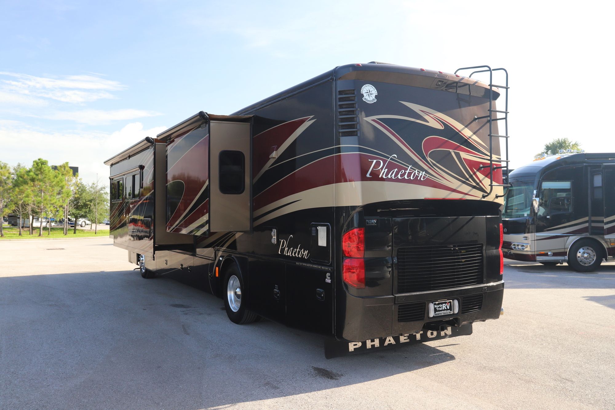 Used 2013 Tiffin Motor Homes Phaeton 40QBH Class A  For Sale