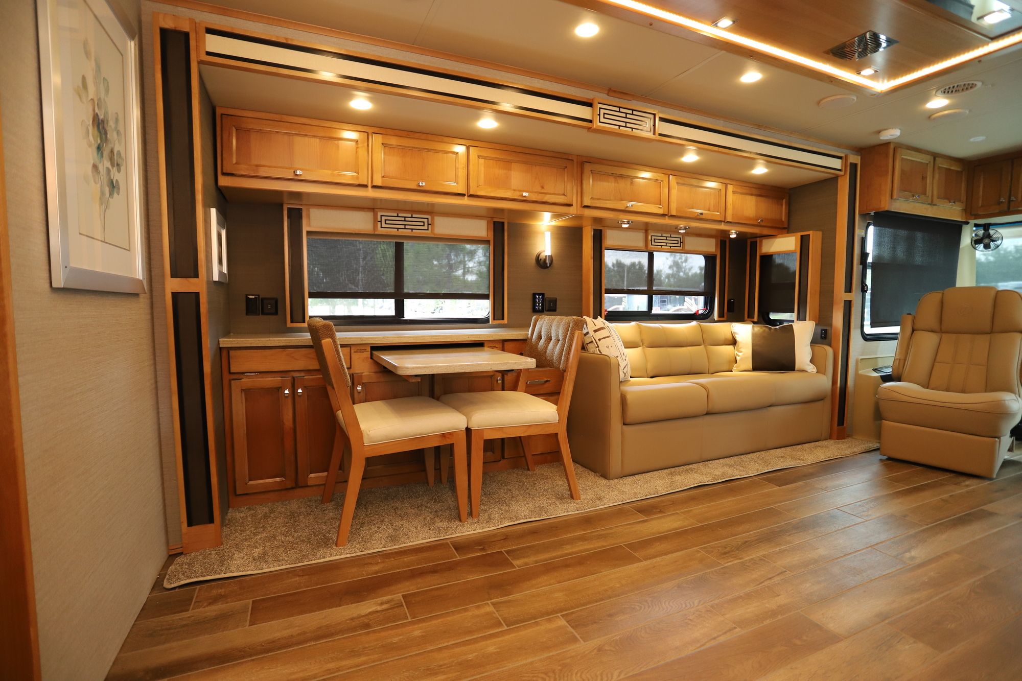 New 2021 Tiffin Motor Homes Allegro Red 37BA Class A  For Sale