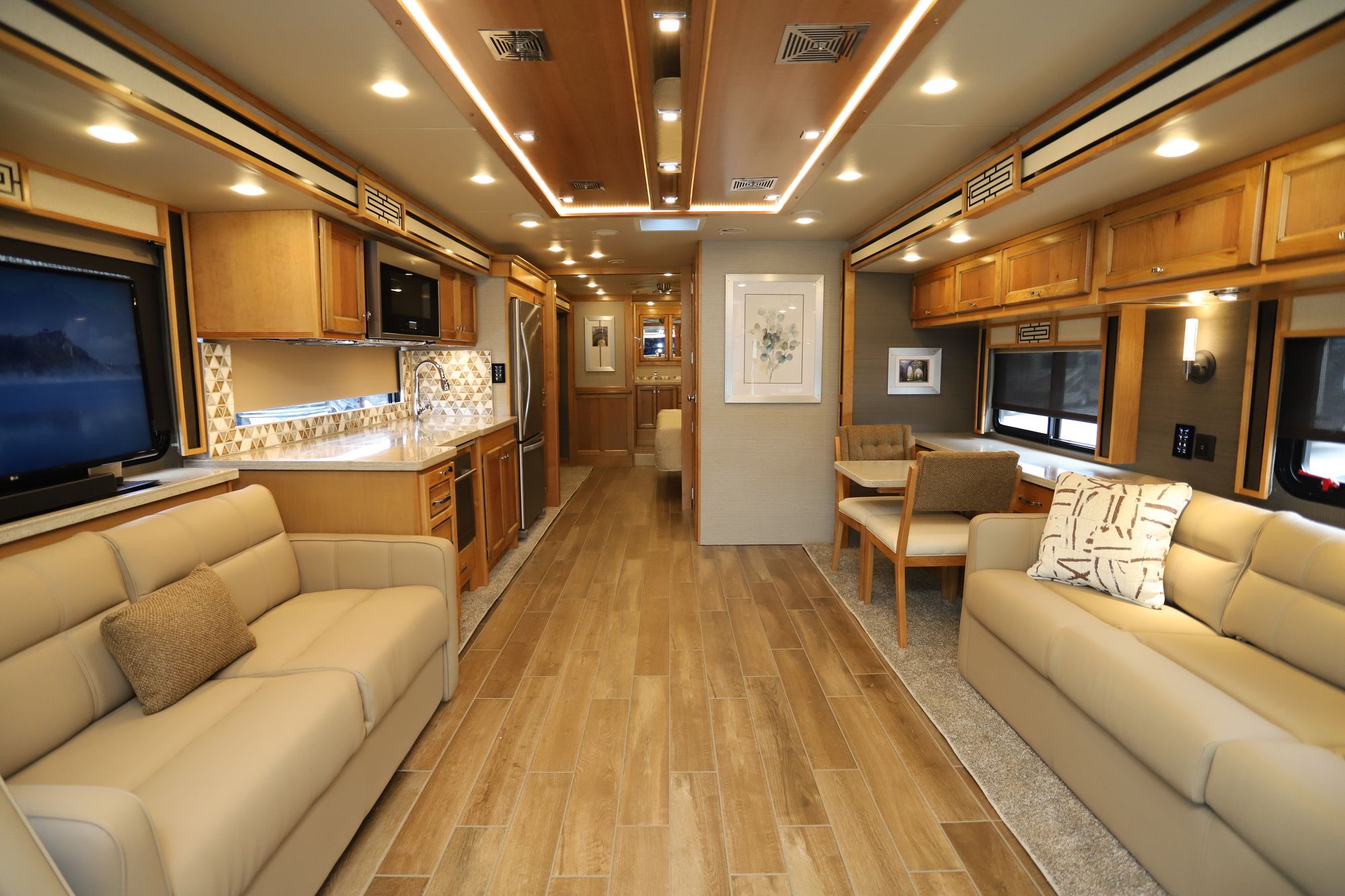 New 2021 Tiffin Motor Homes Allegro Red 37BA Class A  For Sale