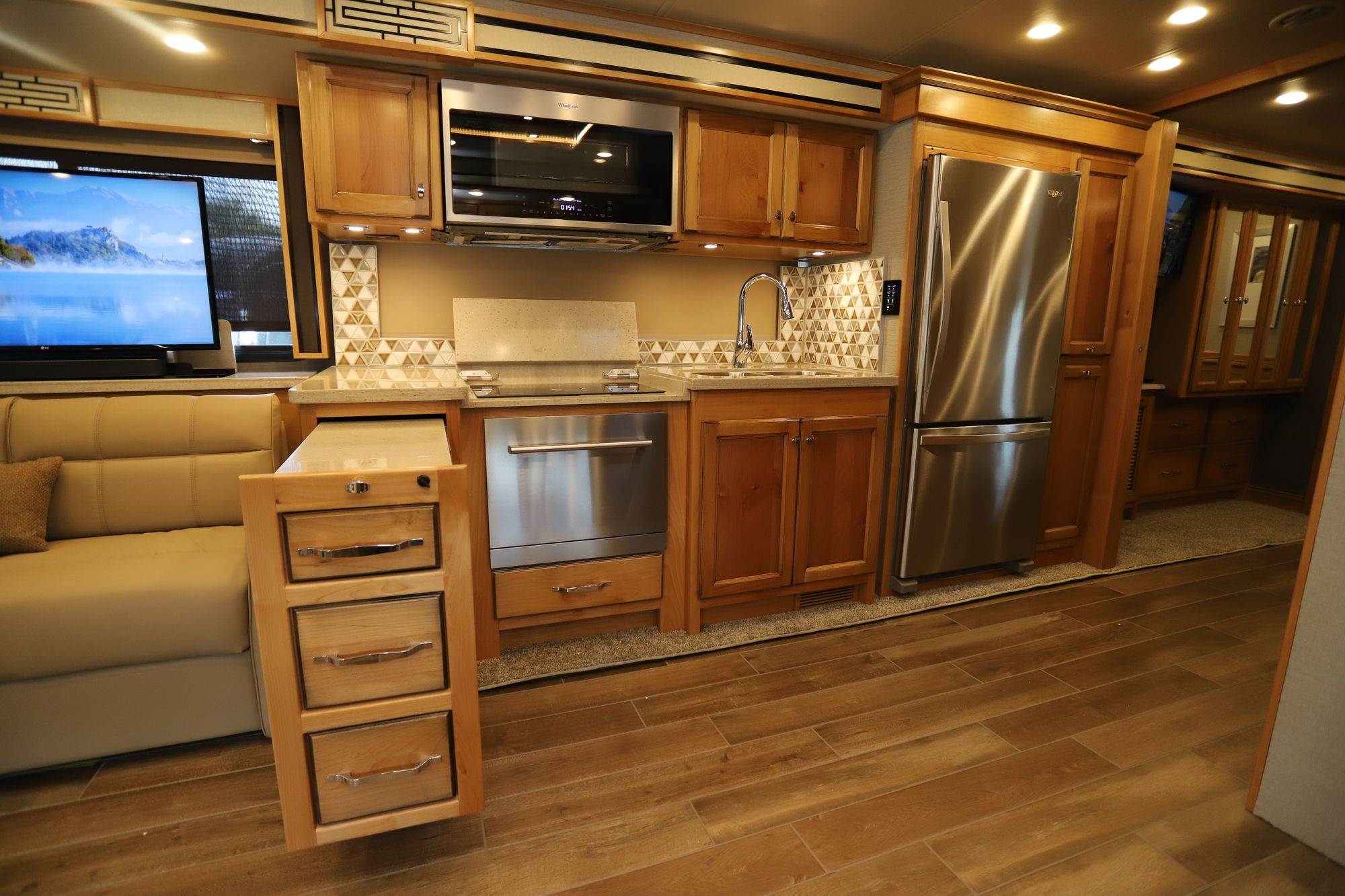 New 2021 Tiffin Motor Homes Allegro Red 37BA Class A  For Sale