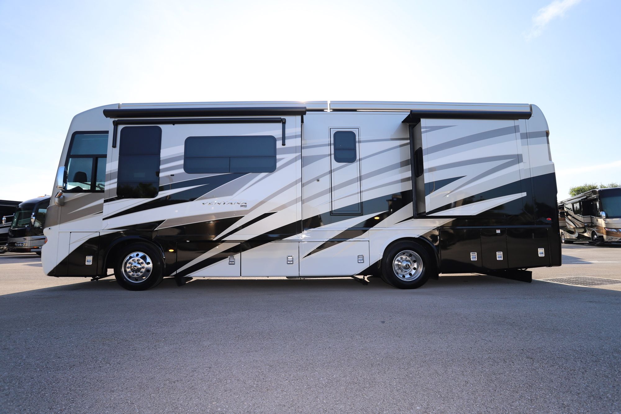 New 2021 Newmar Ventana 3412 Class A  For Sale