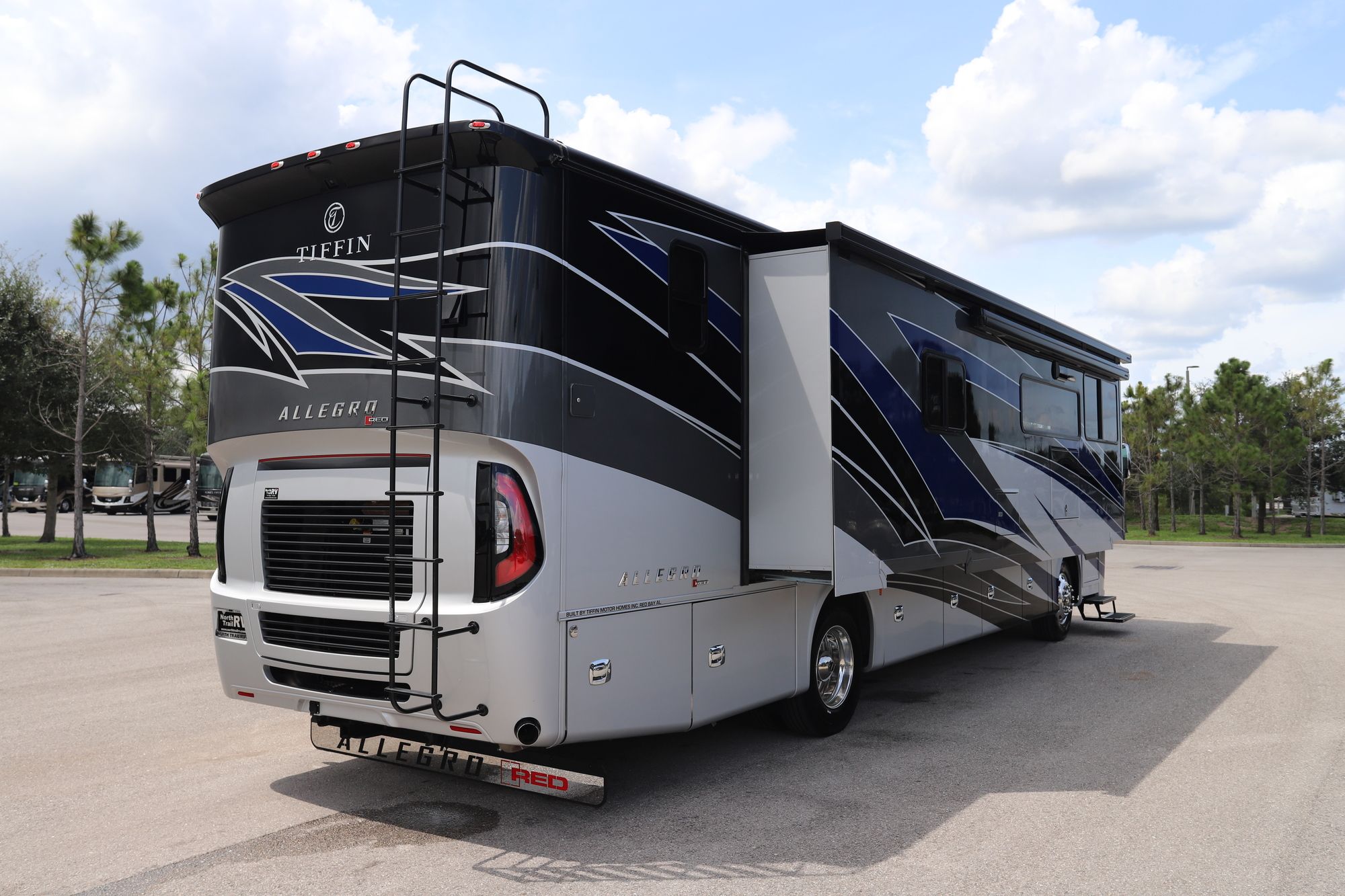 New 2021 Tiffin Motor Homes Allegro Red 37BA Class A  For Sale