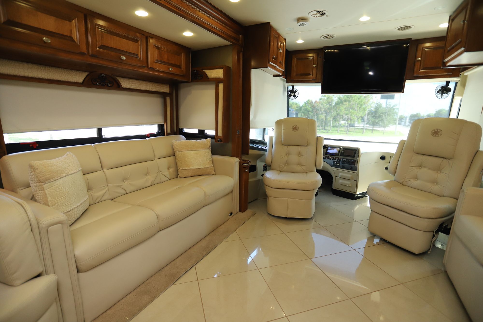 Used 2013 Tiffin Motor Homes Phaeton 40QBH Class A  For Sale