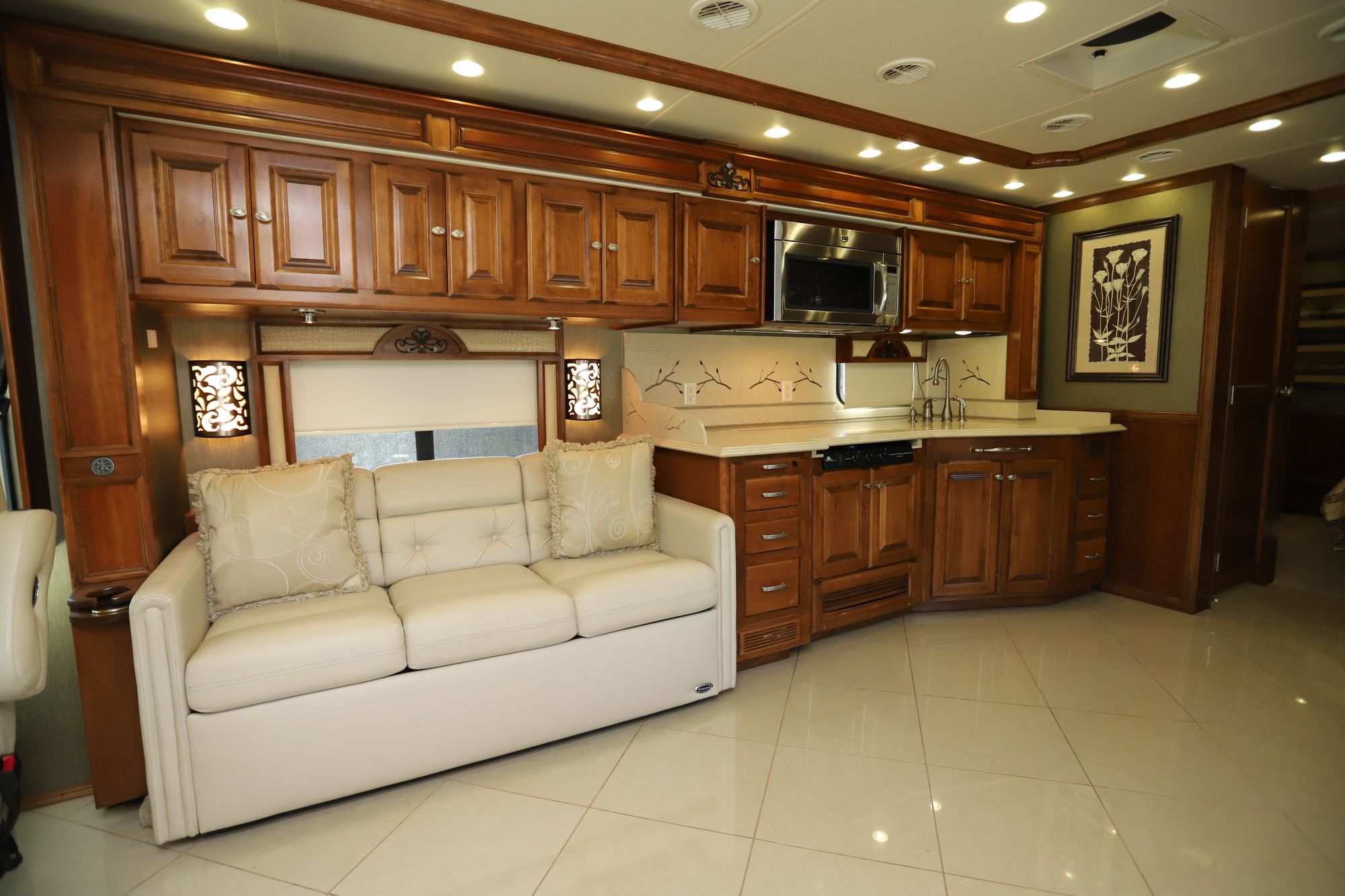 Used 2013 Tiffin Motor Homes Phaeton 40QBH Class A  For Sale