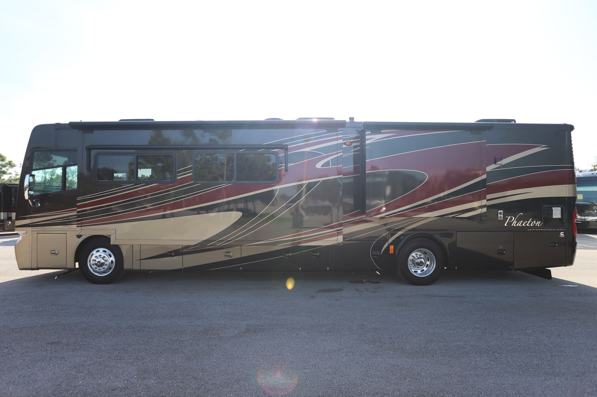 Used 2013 Tiffin Motor Homes Phaeton 40QBH Class A  For Sale