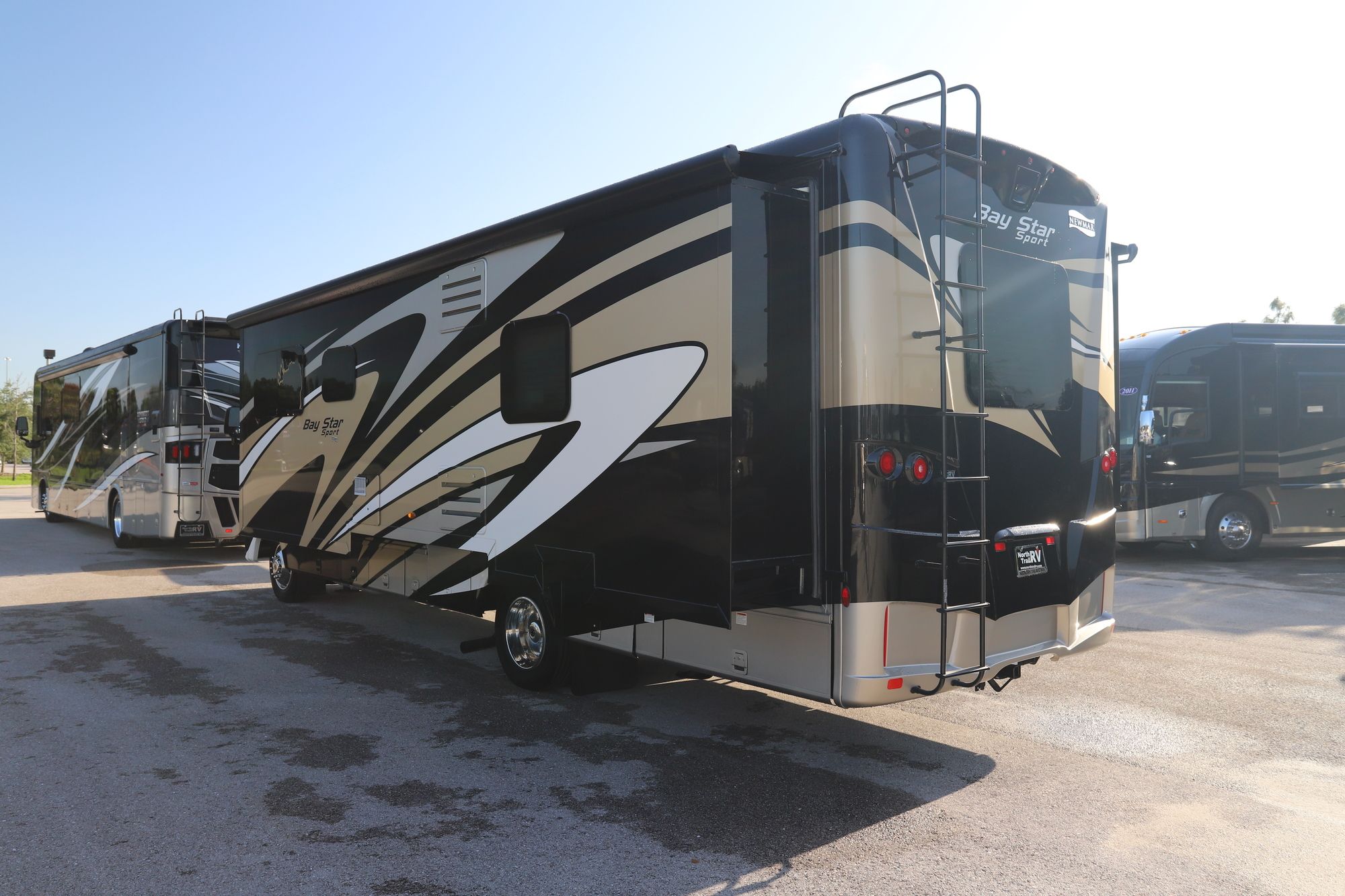 New 2021 Newmar Bay Star Sport 3014 Class A  For Sale