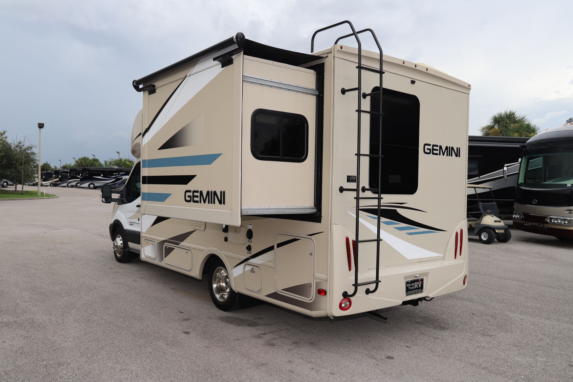 Used 2017 Thor Gemini 23TB Class C  For Sale