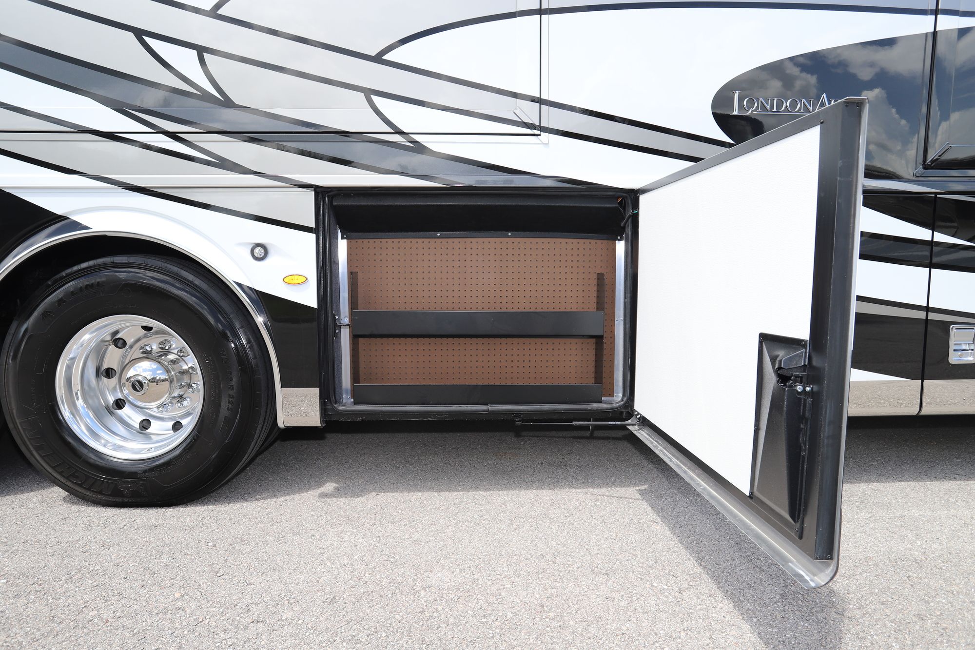 New 2021 Newmar London Aire 4551 Class A  For Sale