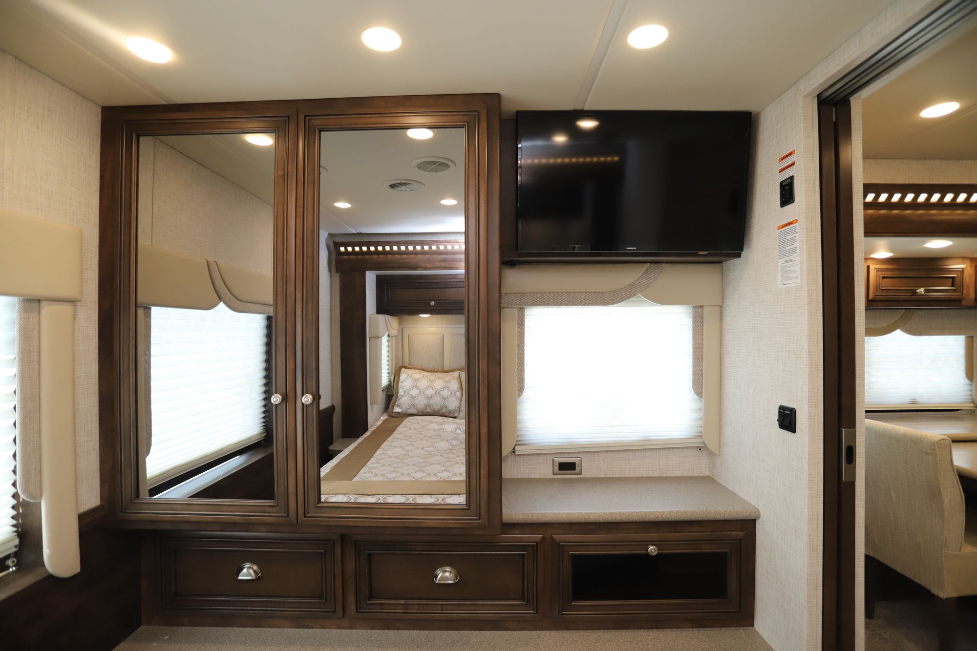 New 2021 Newmar Bay Star Sport 2702 Class A  For Sale