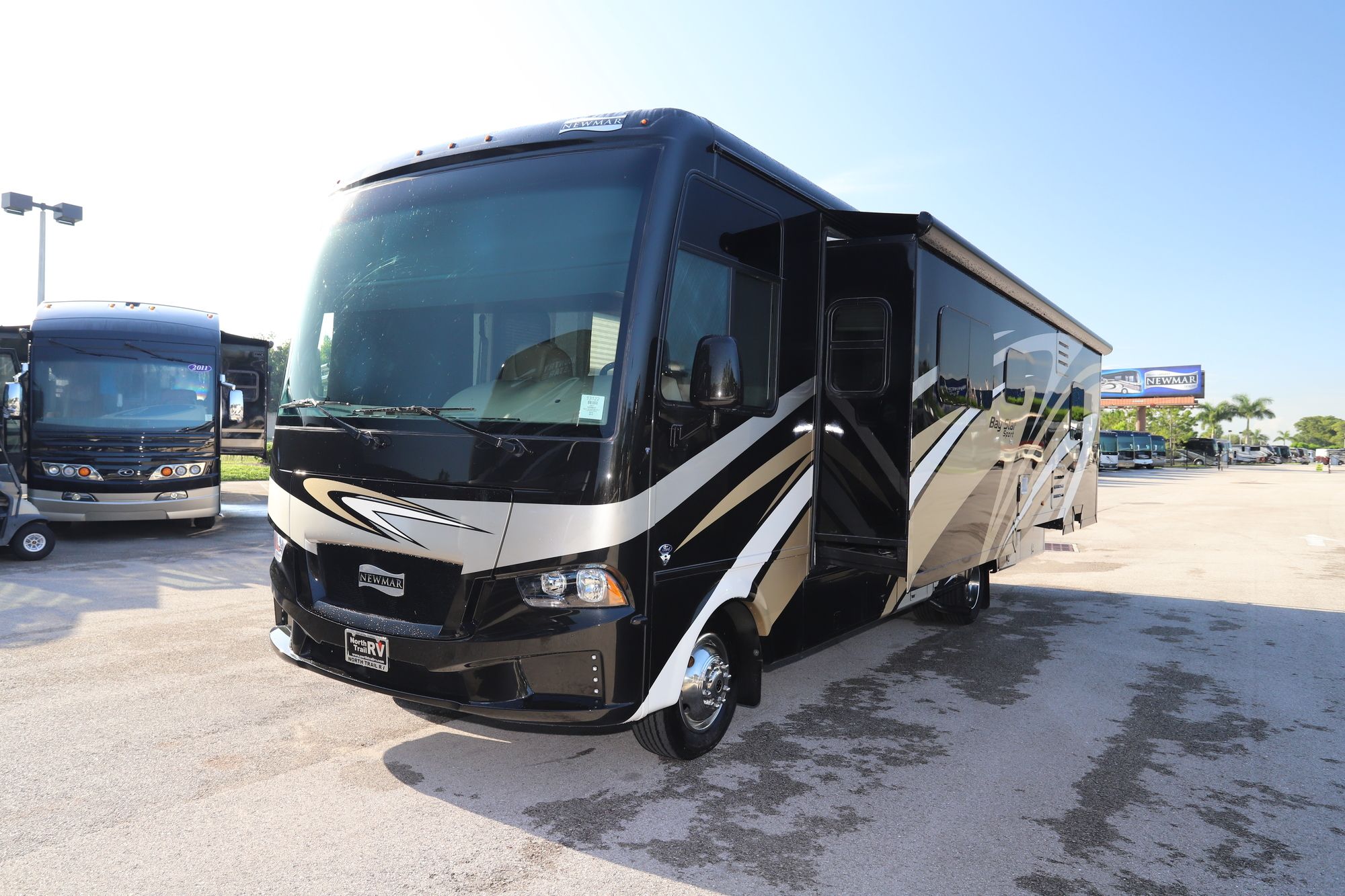 New 2021 Newmar Bay Star Sport 3014 Class A  For Sale