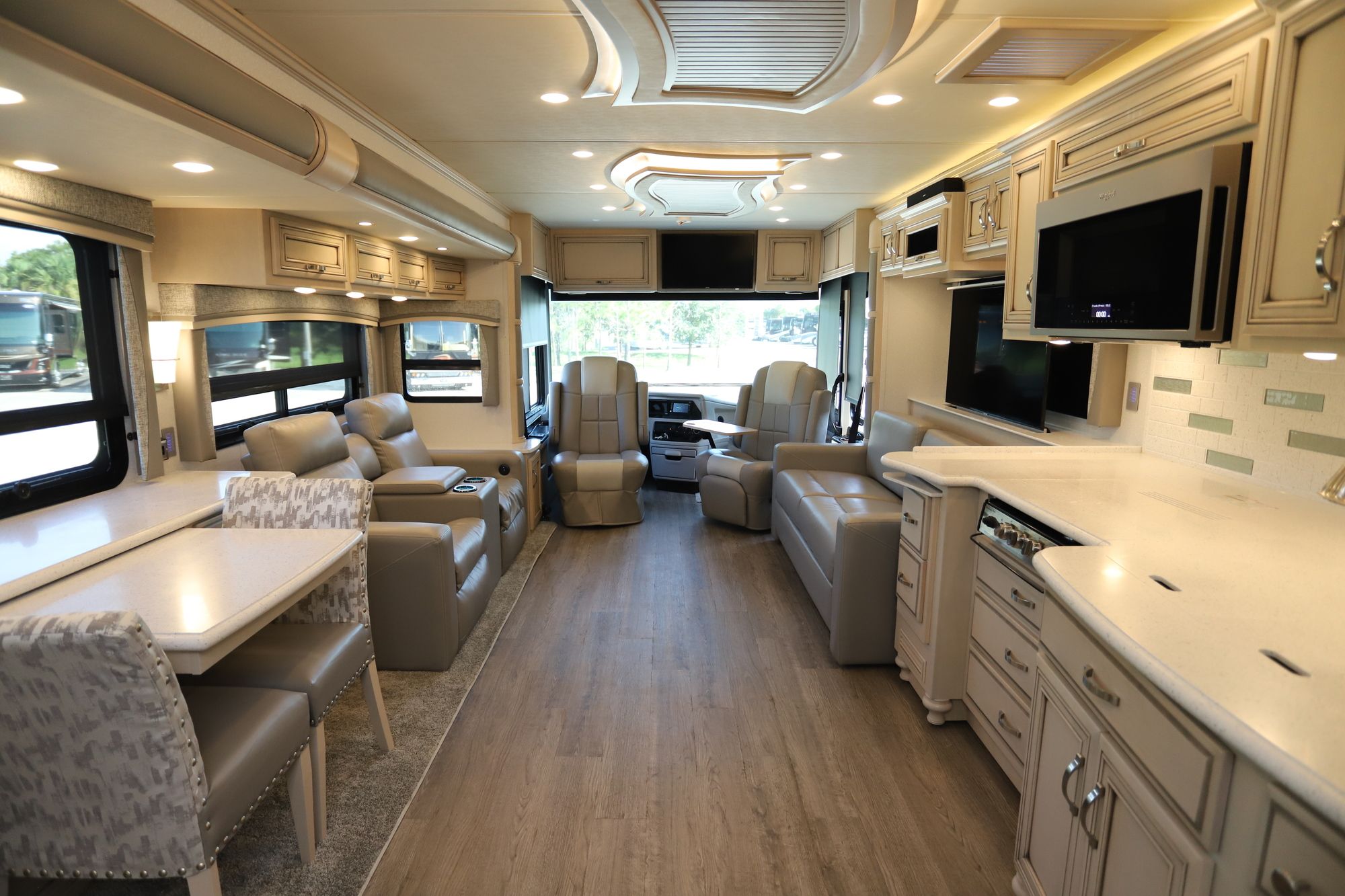 New 2021 Newmar Kountry Star 4037 Class A  For Sale