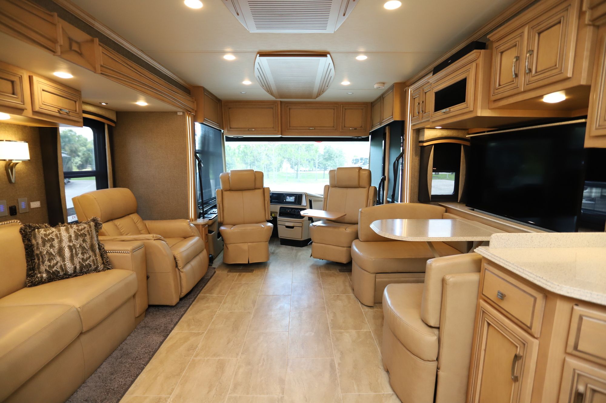 New 2019 Newmar Ventana Le 3412 Class A  For Sale