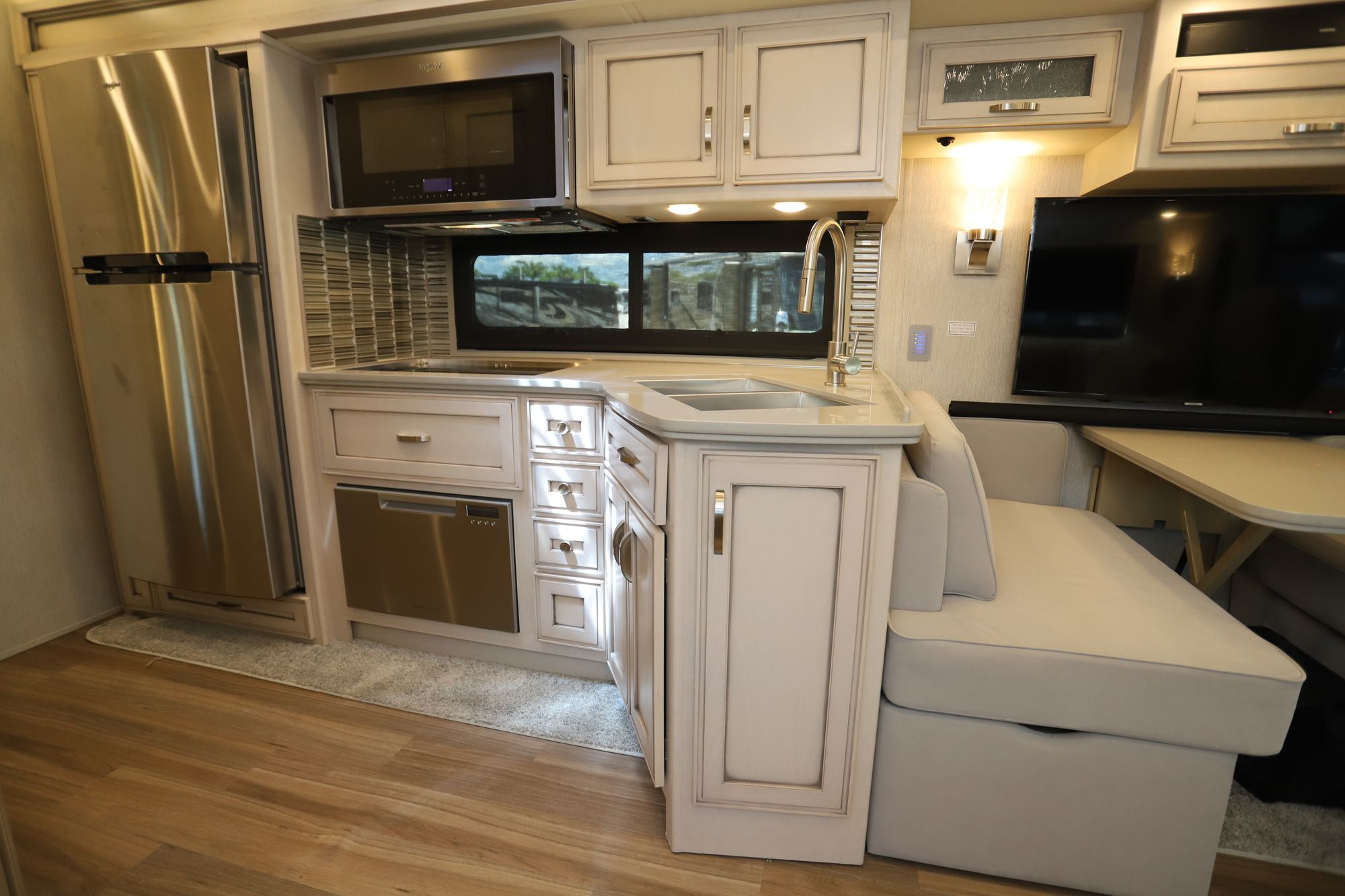 New 2021 Newmar Canyon Star 3927 Class A  For Sale