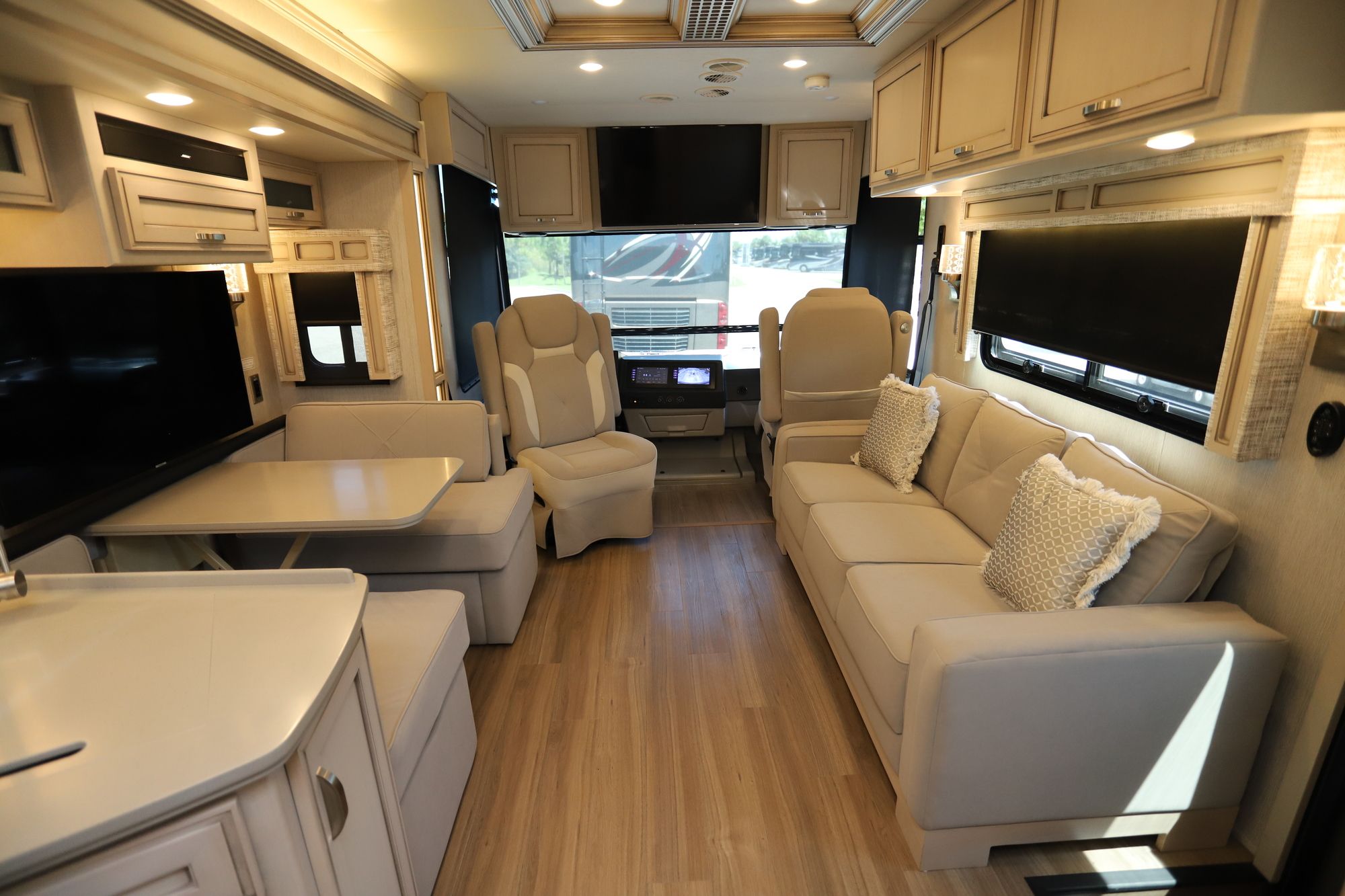 New 2021 Newmar Canyon Star 3927 Class A  For Sale