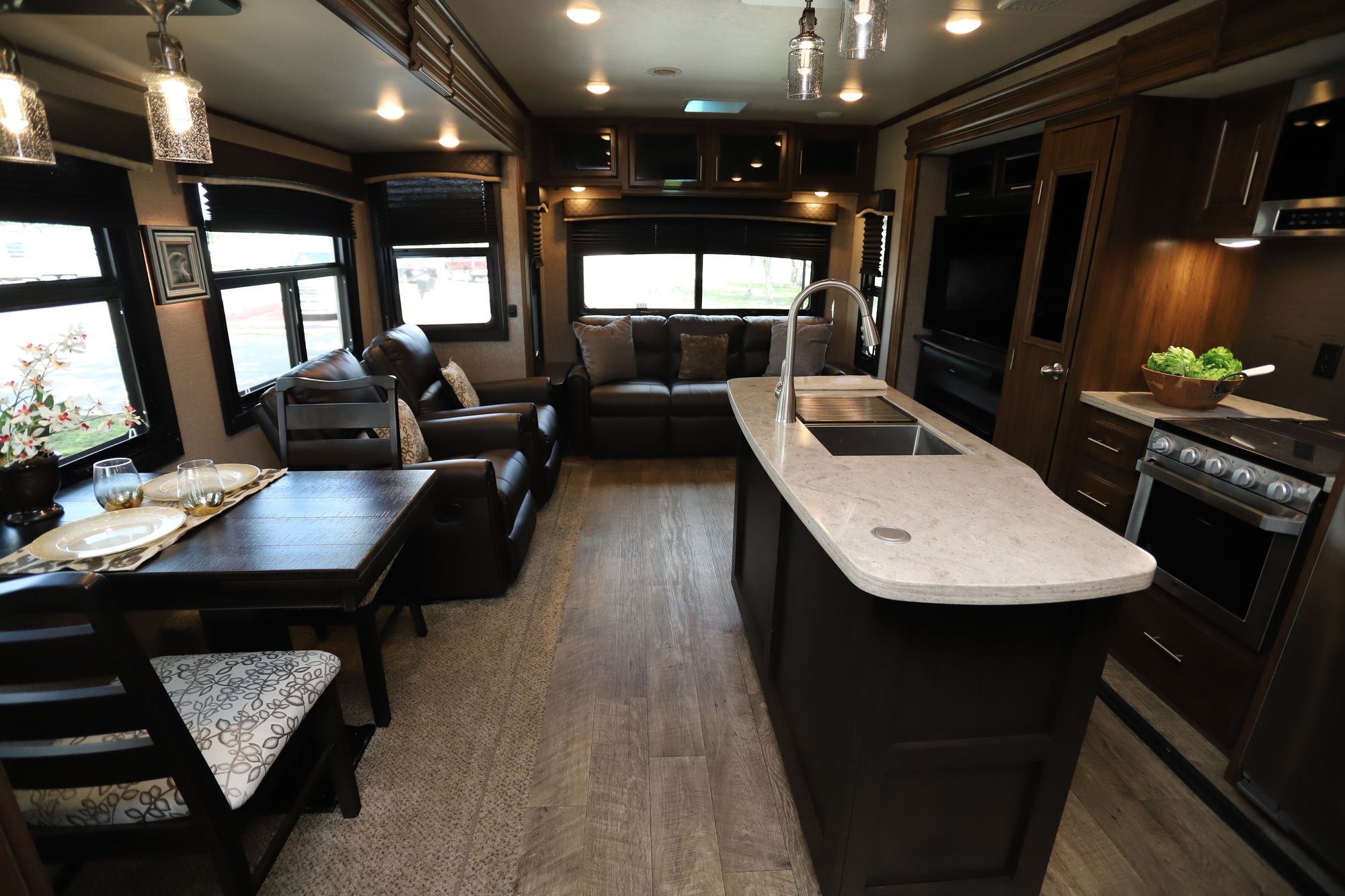 Used 2019 Jayco Eagle 330RSTS Travel Trailer  For Sale