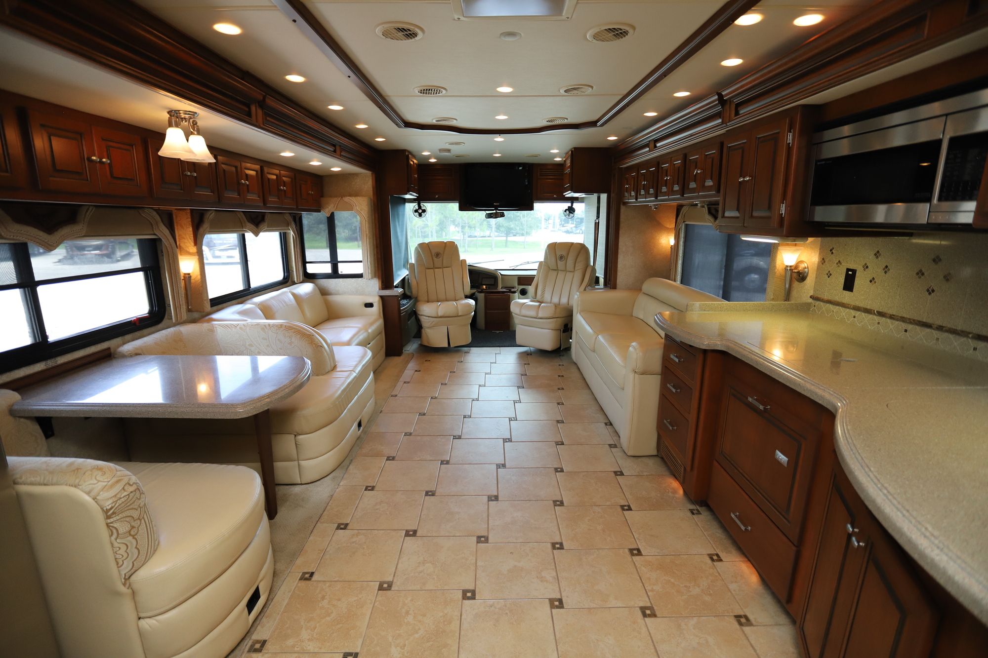 Used 2009 Tiffin Motor Homes Allegro Bus 43QRP Class A  For Sale