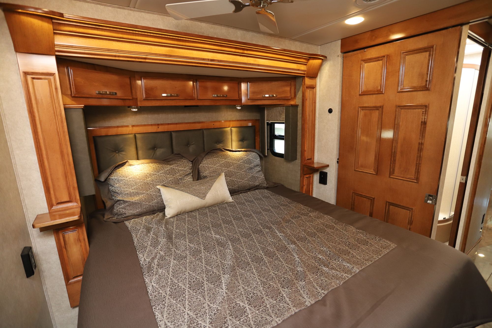 New 2021 Renegade Rv Verona Le 38LDG Super C  For Sale