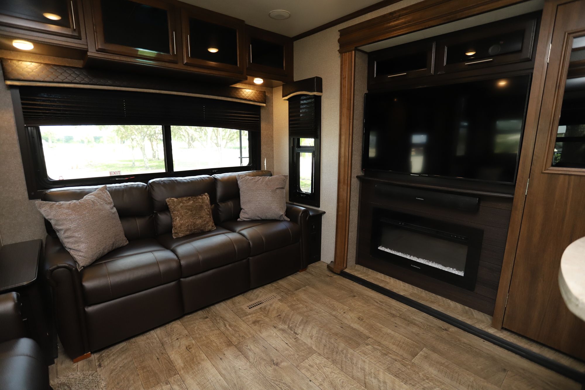 Used 2019 Jayco Eagle 330RSTS Travel Trailer  For Sale