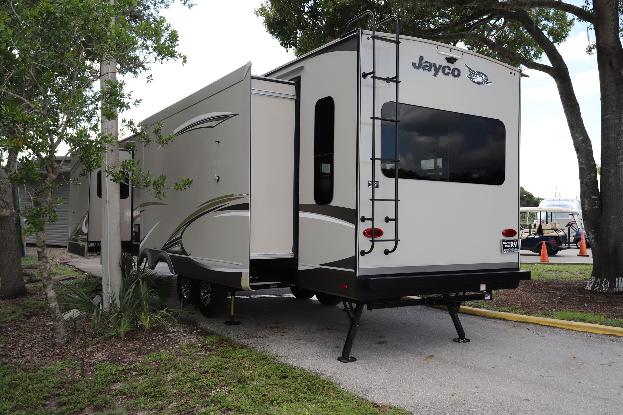 Used 2019 Jayco Eagle 330RSTS Travel Trailer  For Sale