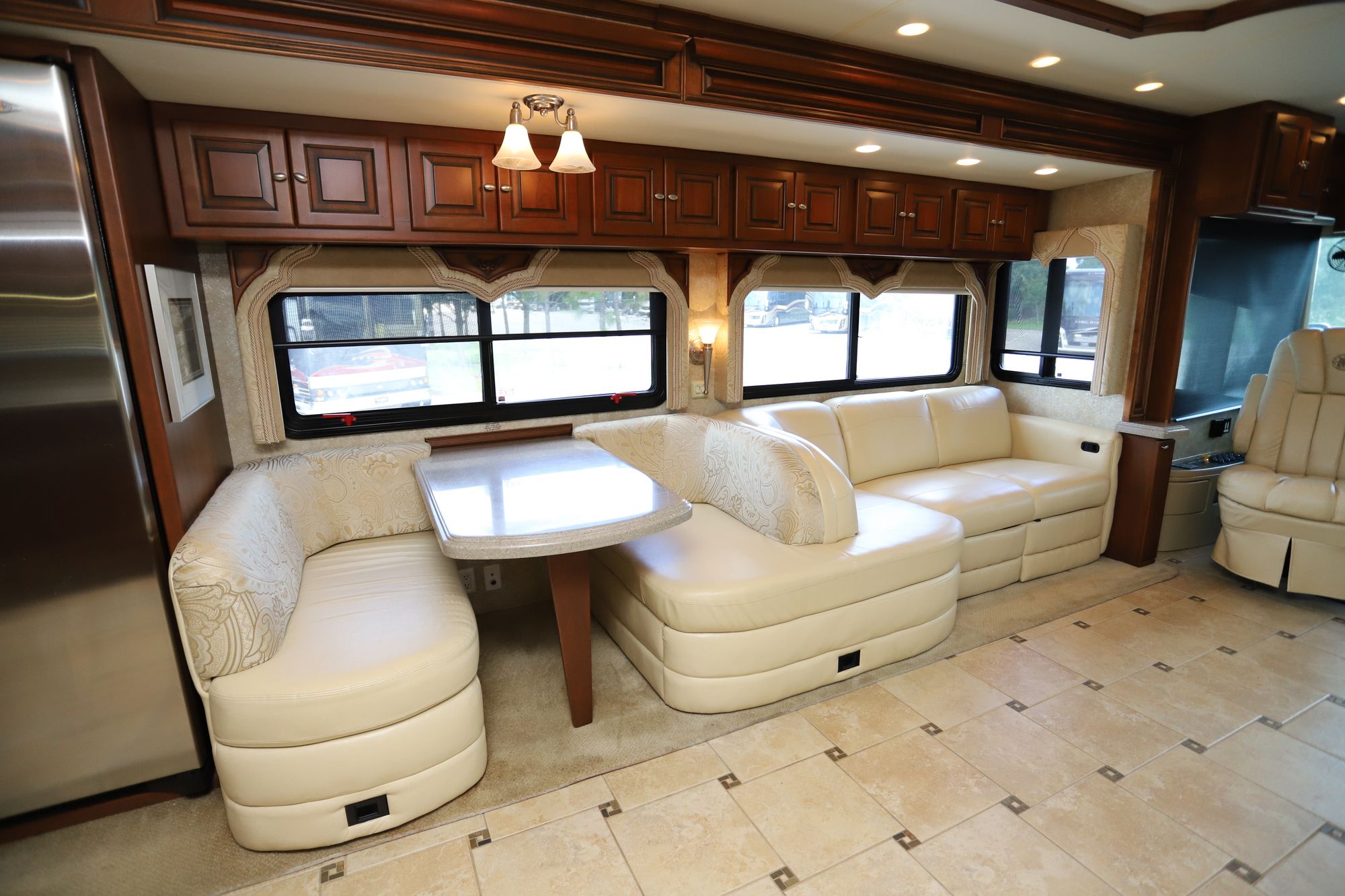 Used 2009 Tiffin Motor Homes Allegro Bus 43QRP Class A  For Sale