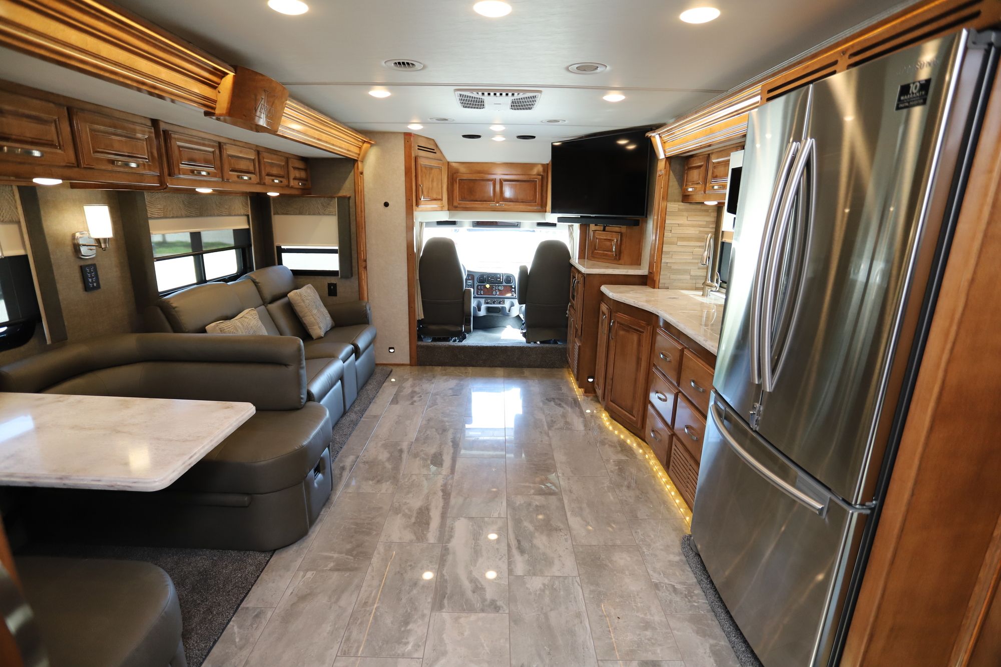 New 2021 Renegade Rv Verona Le 38LDG Super C  For Sale