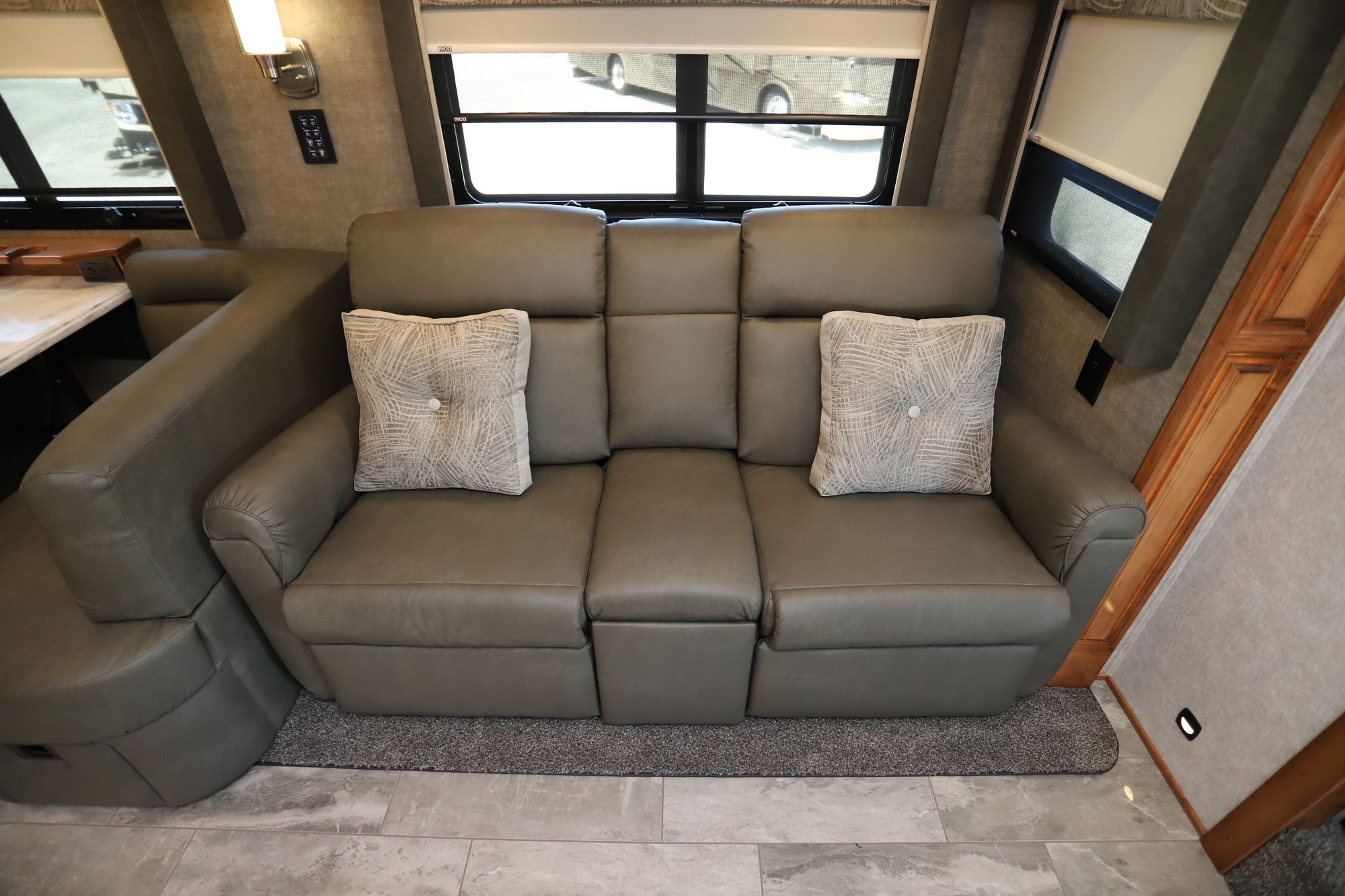 New 2021 Renegade Rv Verona Le 38LDG Super C  For Sale