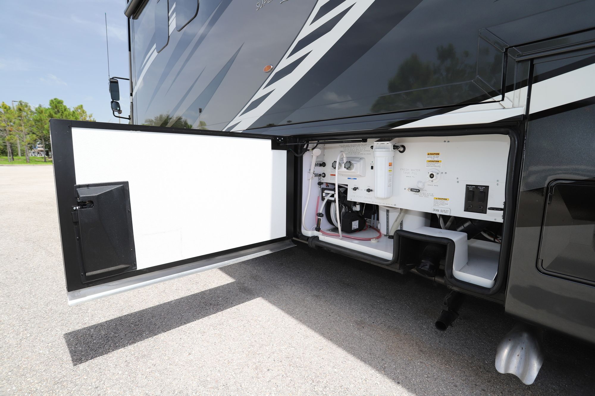 Used 2020 Newmar Super Star 4058 Super C  For Sale