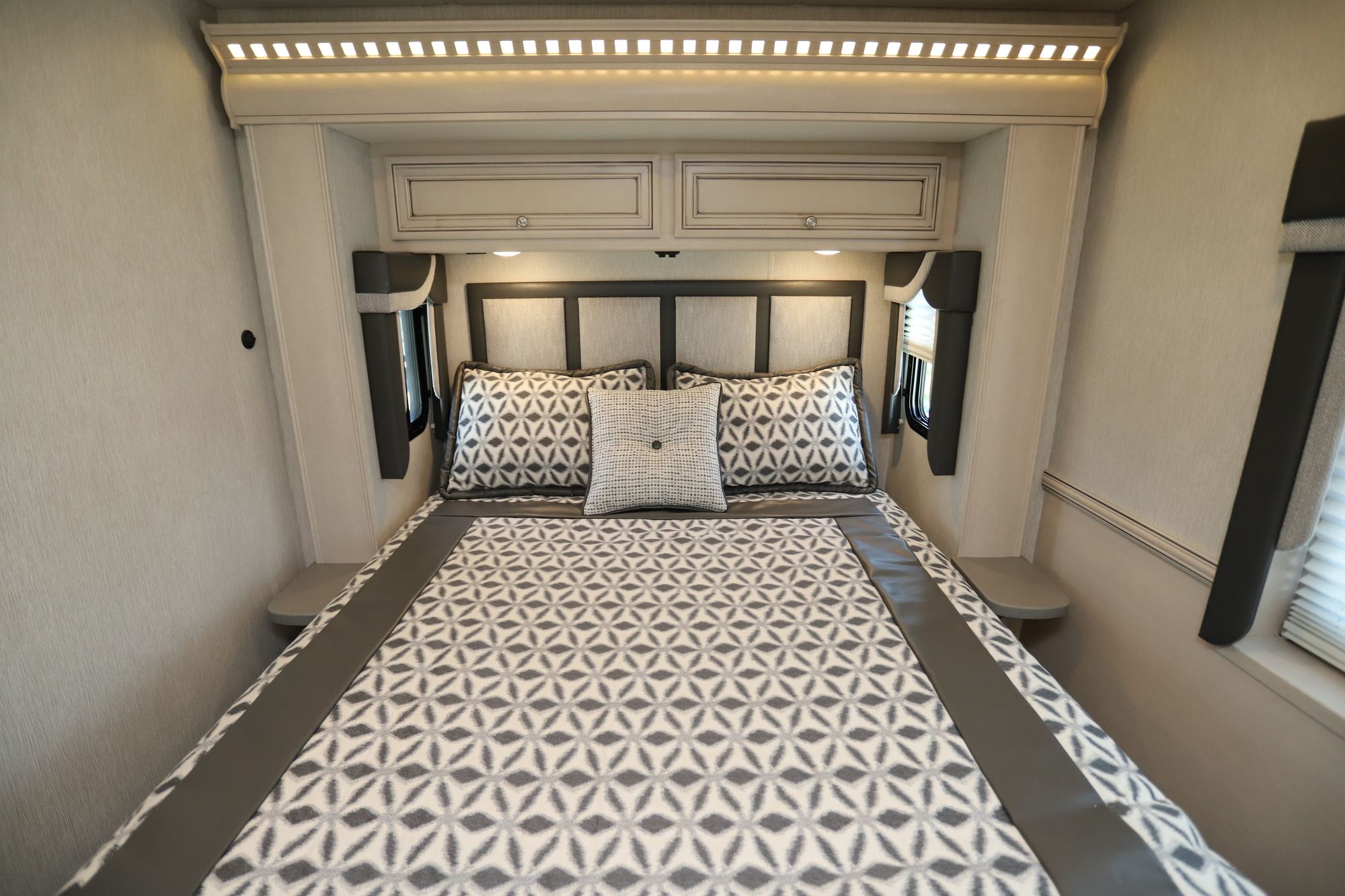 New 2021 Newmar Bay Star Sport 3014 Class A  For Sale