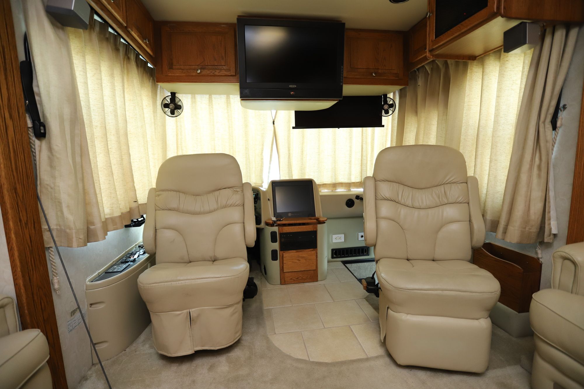 Used 2005 Tiffin Motor Homes Phaeton 40 QDH Class A  For Sale