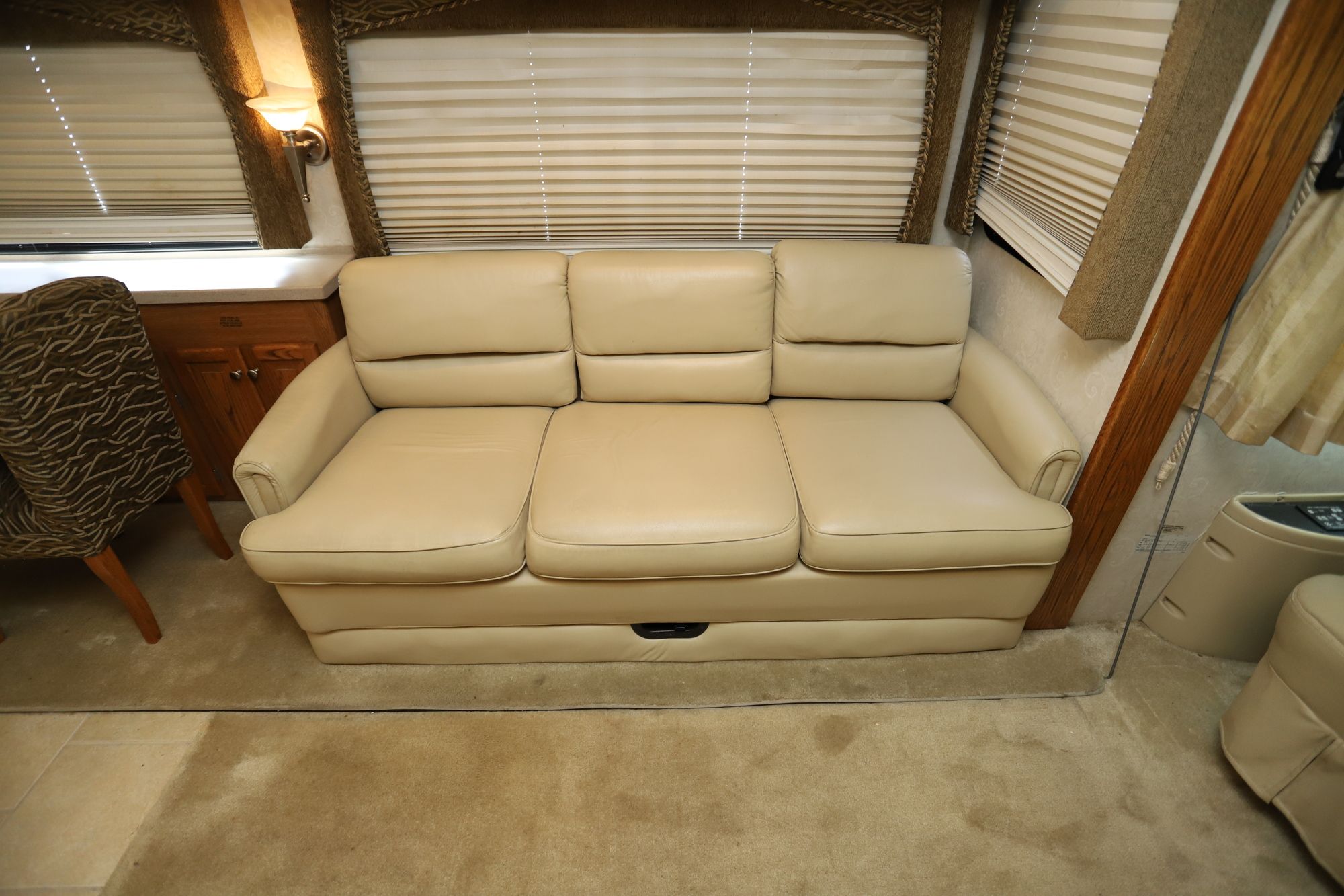 Used 2005 Tiffin Motor Homes Phaeton 40 QDH Class A  For Sale