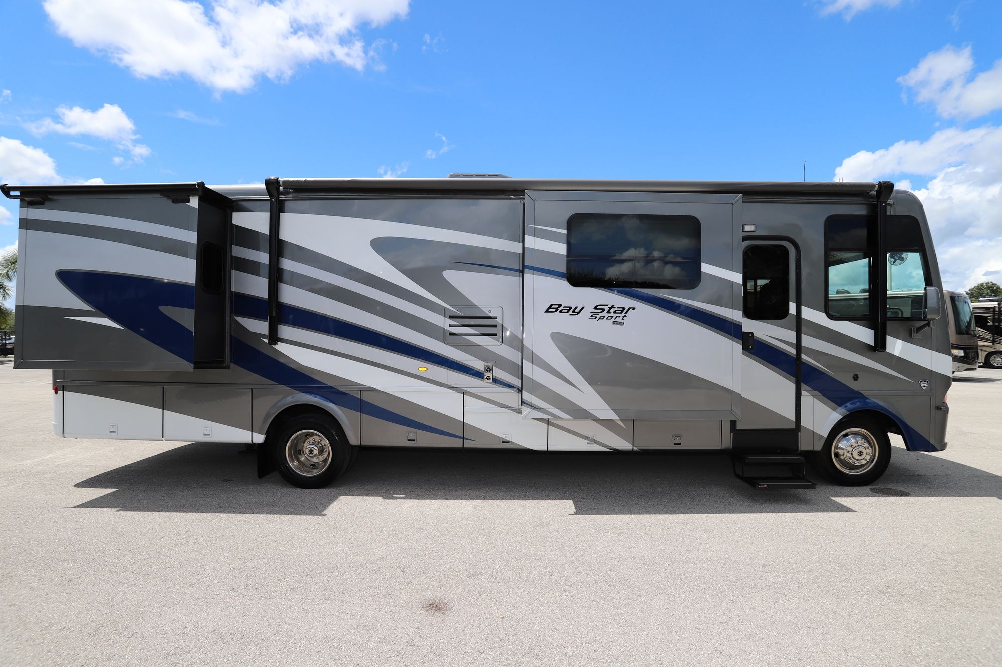 New 2021 Newmar Bay Star Sport 3315 Class A  For Sale